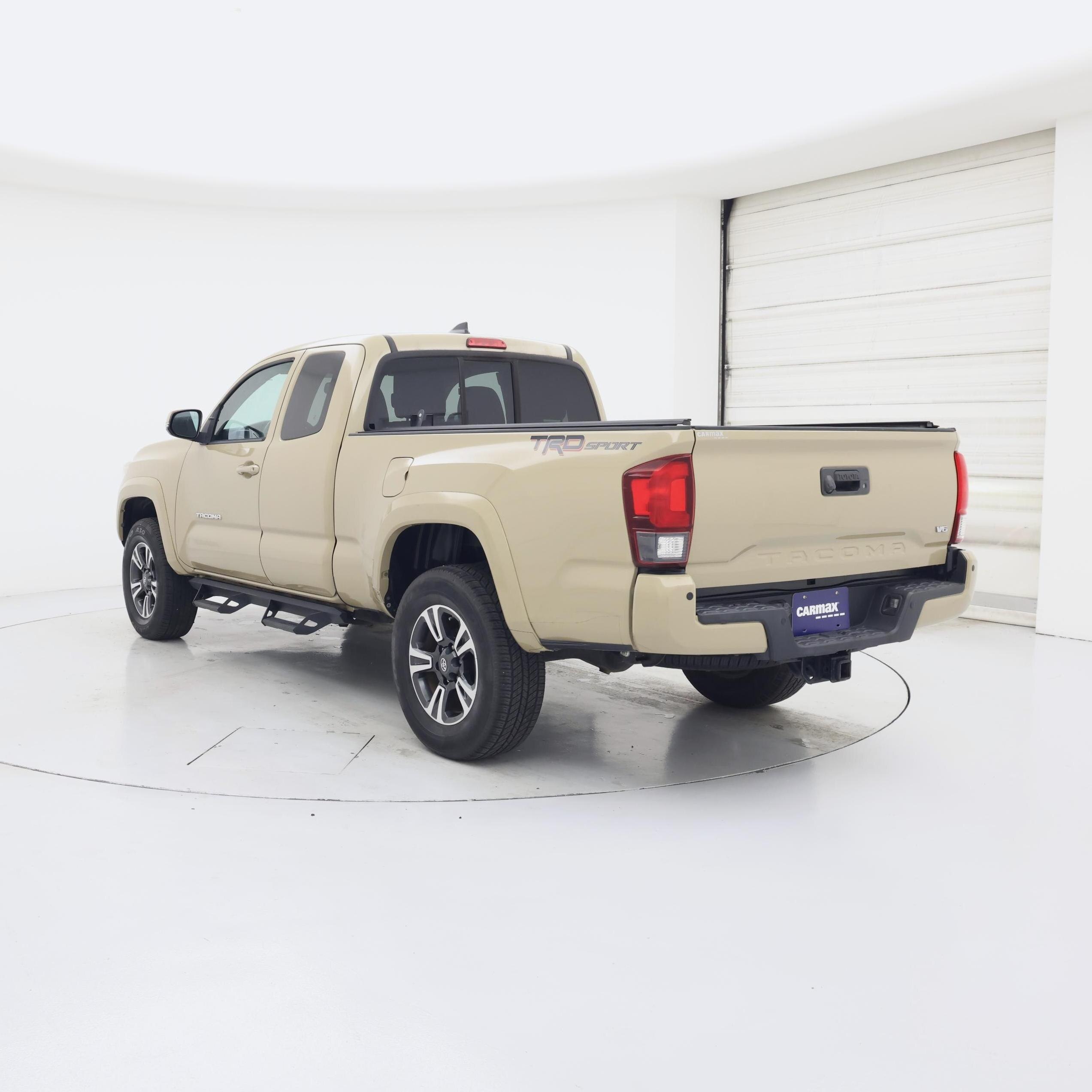 Thumbnail: 2018 Toyota Tacoma - 2