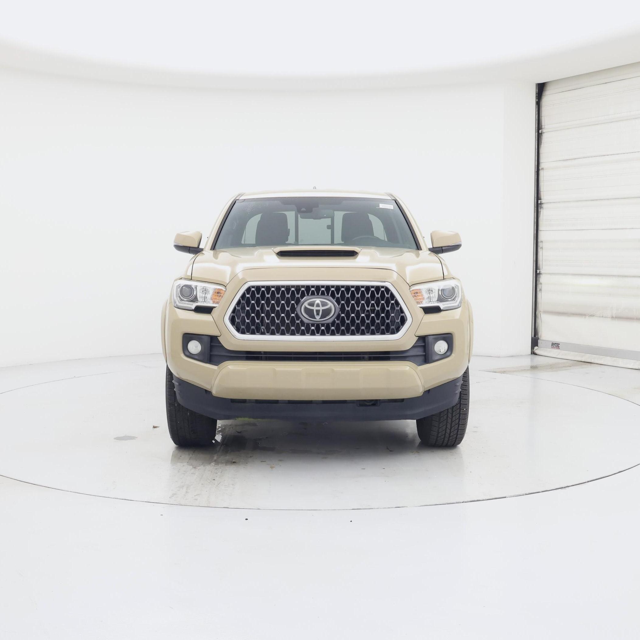 Thumbnail: 2018 Toyota Tacoma - 5