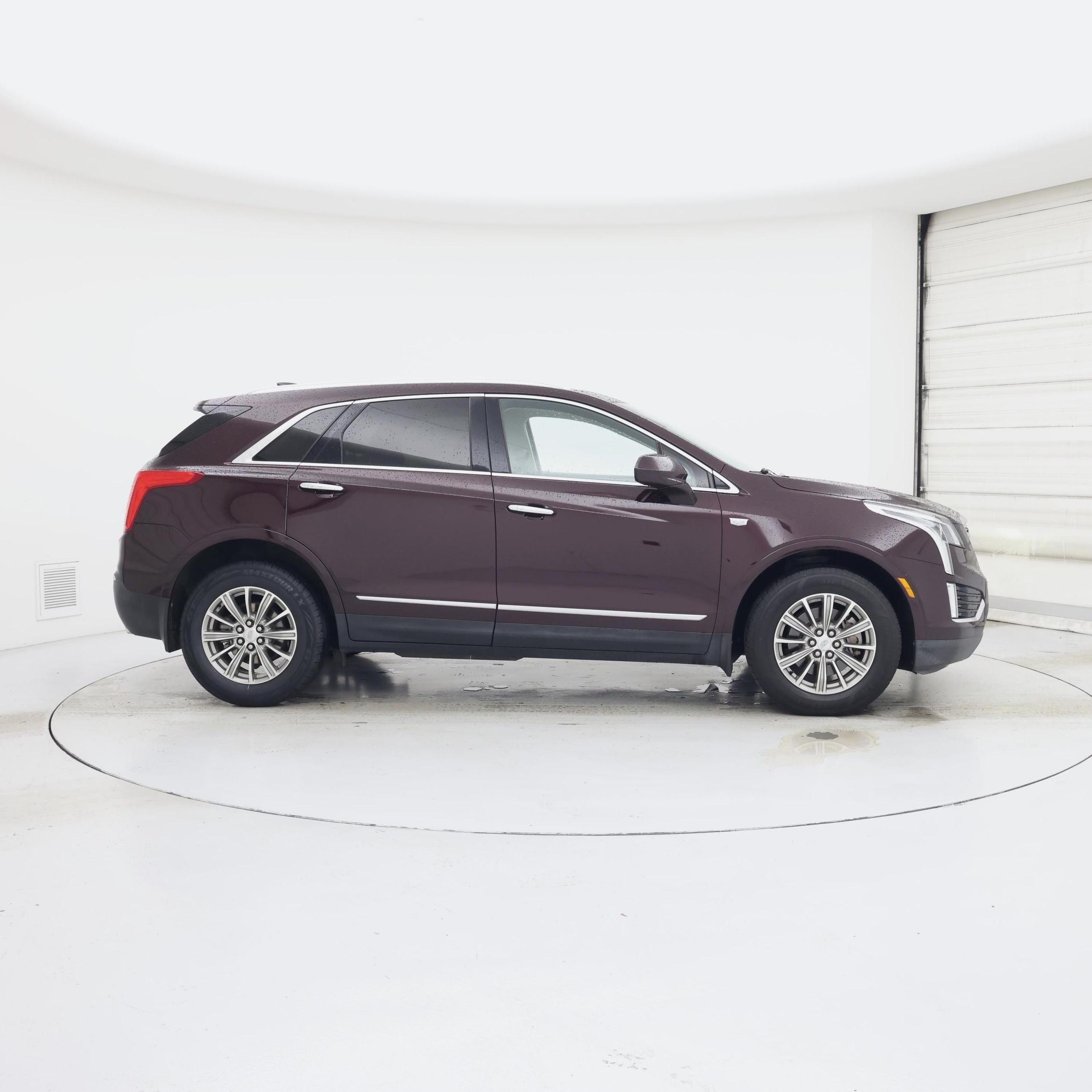Thumbnail: 2017 Cadillac XT5 - 7