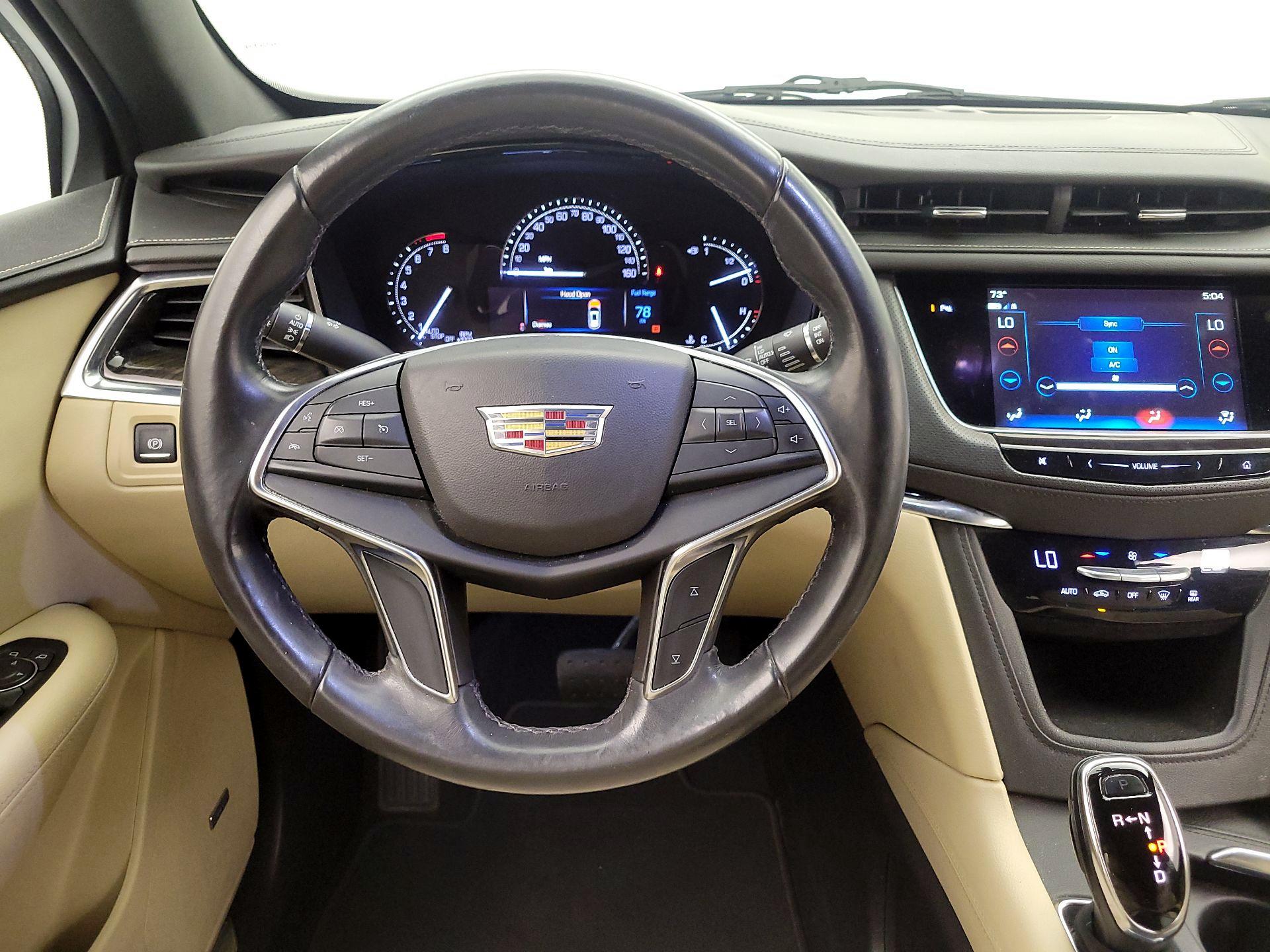 Thumbnail: 2018 Cadillac XT5 - 10