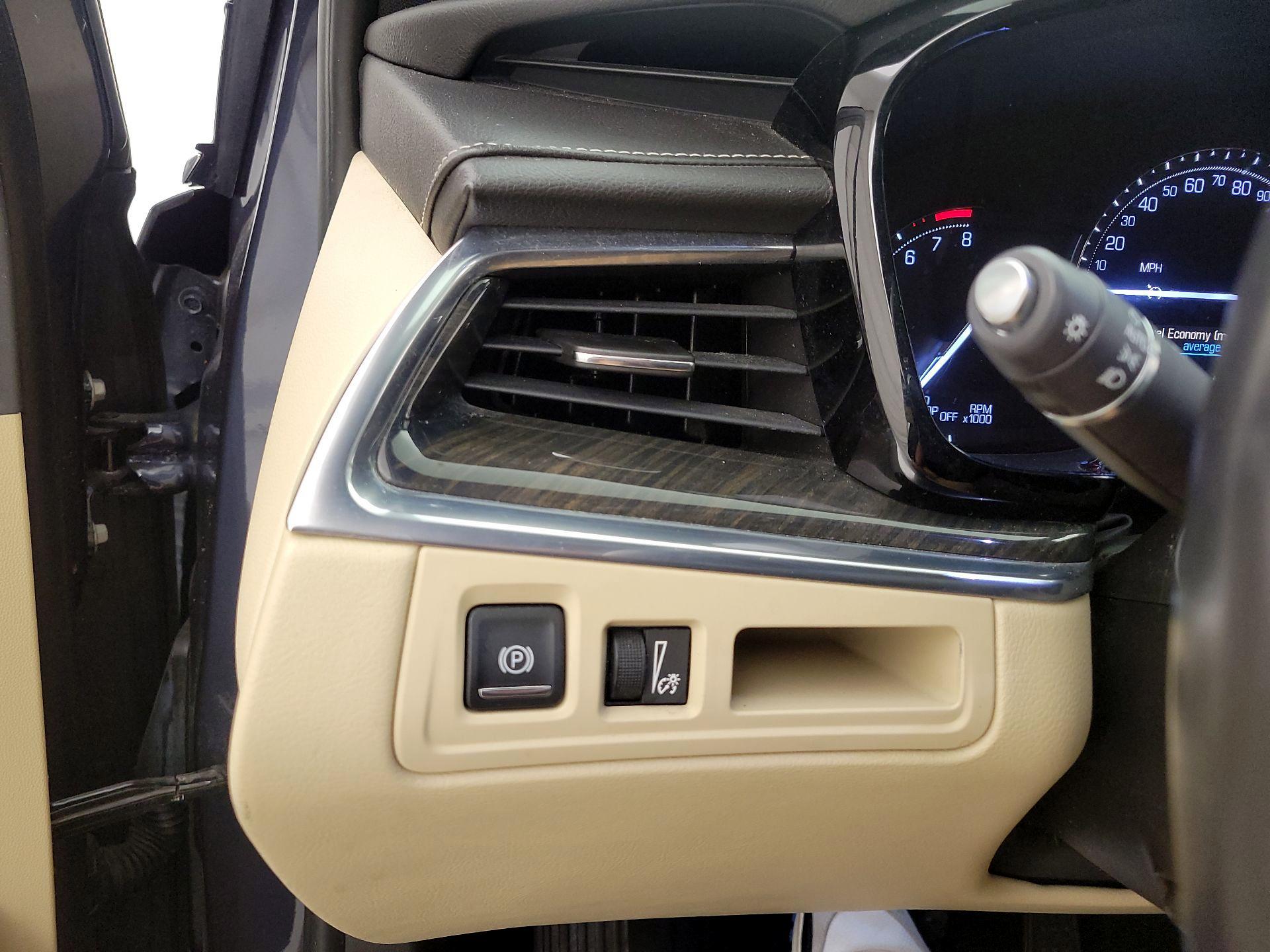 Thumbnail: 2018 Cadillac XT5 - 13