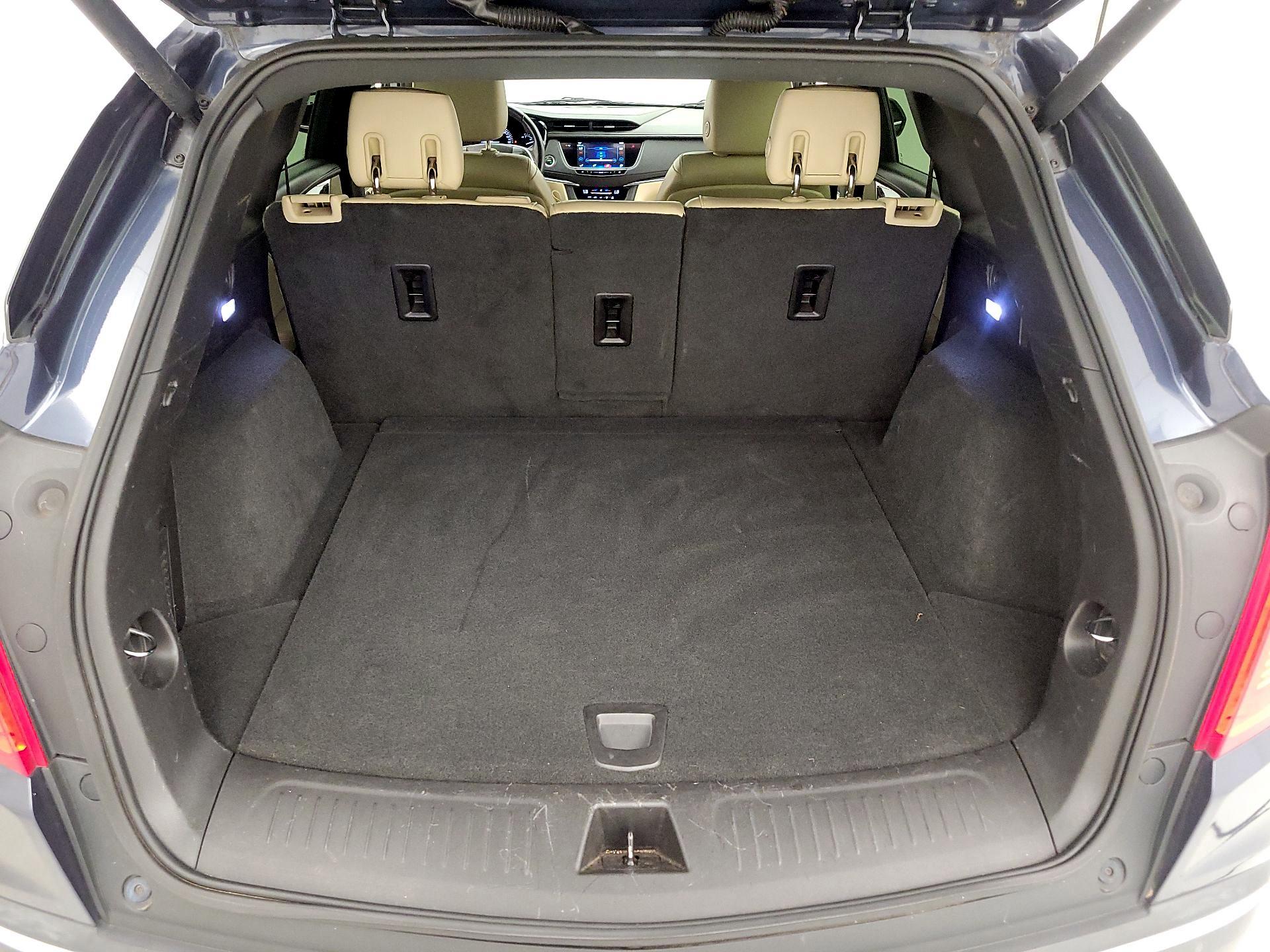 Thumbnail: 2018 Cadillac XT5 - 19