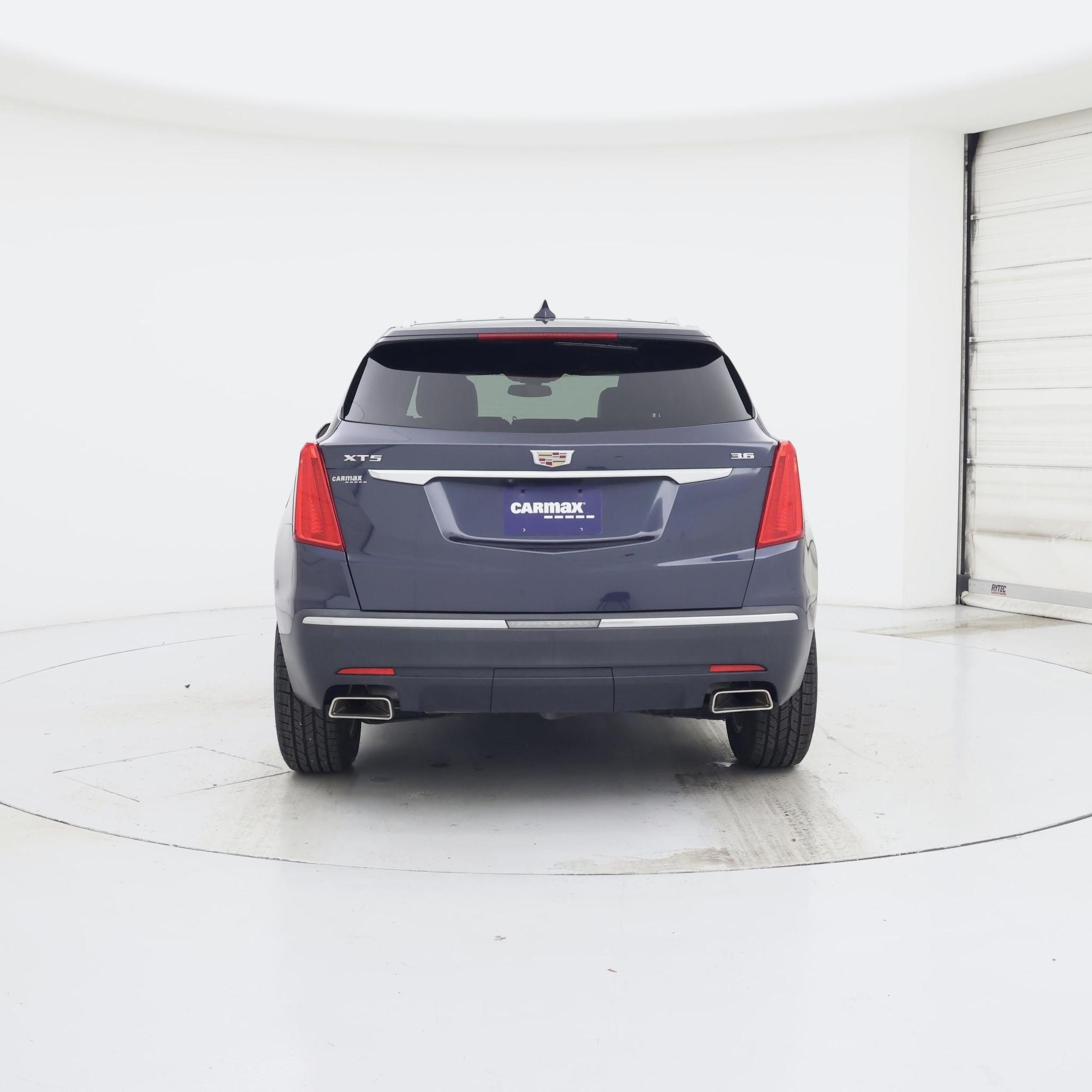 Thumbnail: 2018 Cadillac XT5 - 6