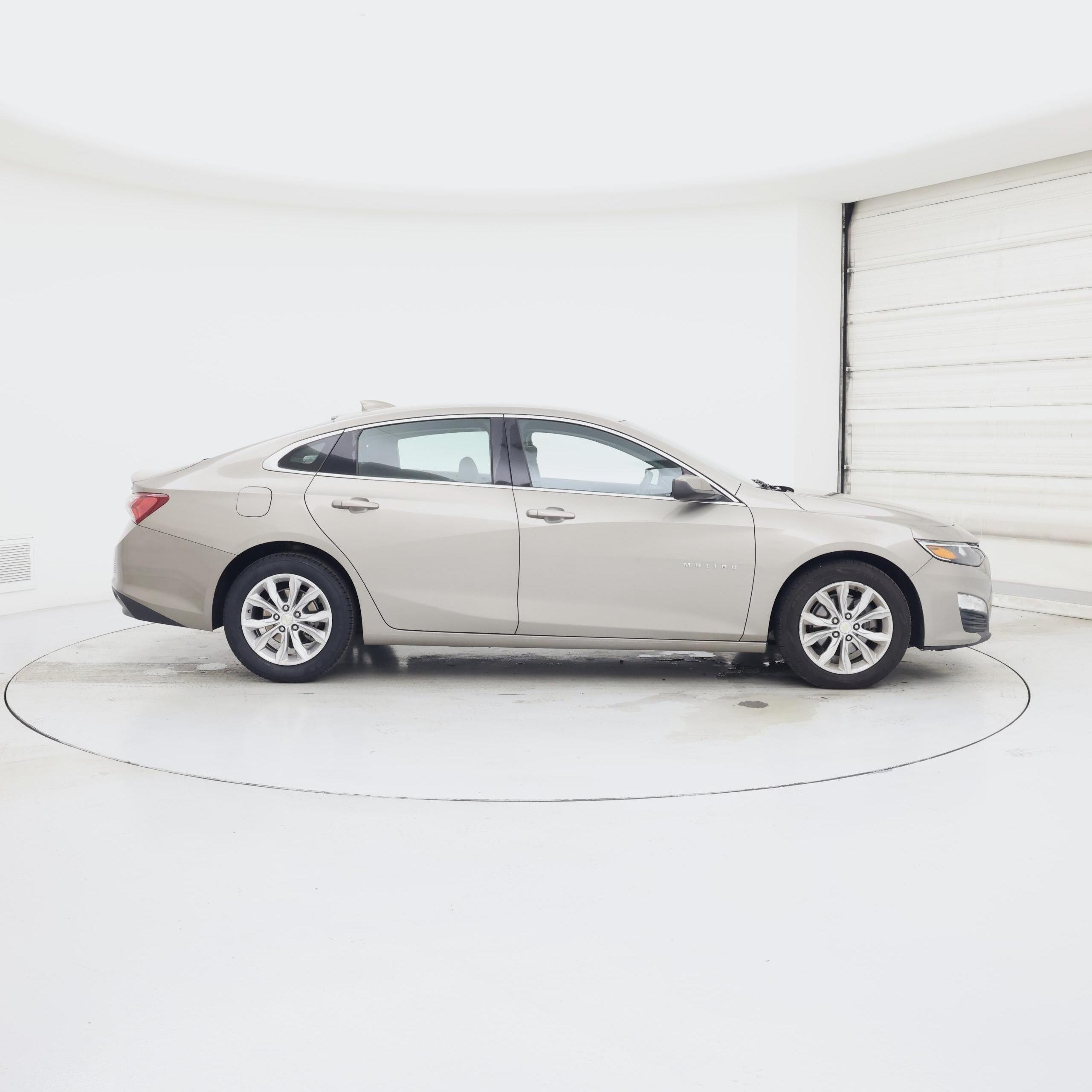 Thumbnail: 2022 Chevrolet Malibu - 7