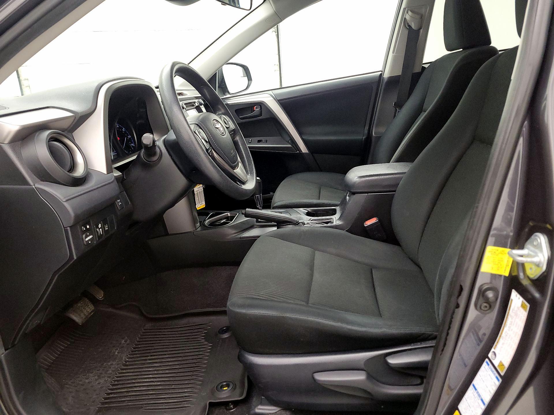 Thumbnail: 2017 Toyota RAV4 - 11