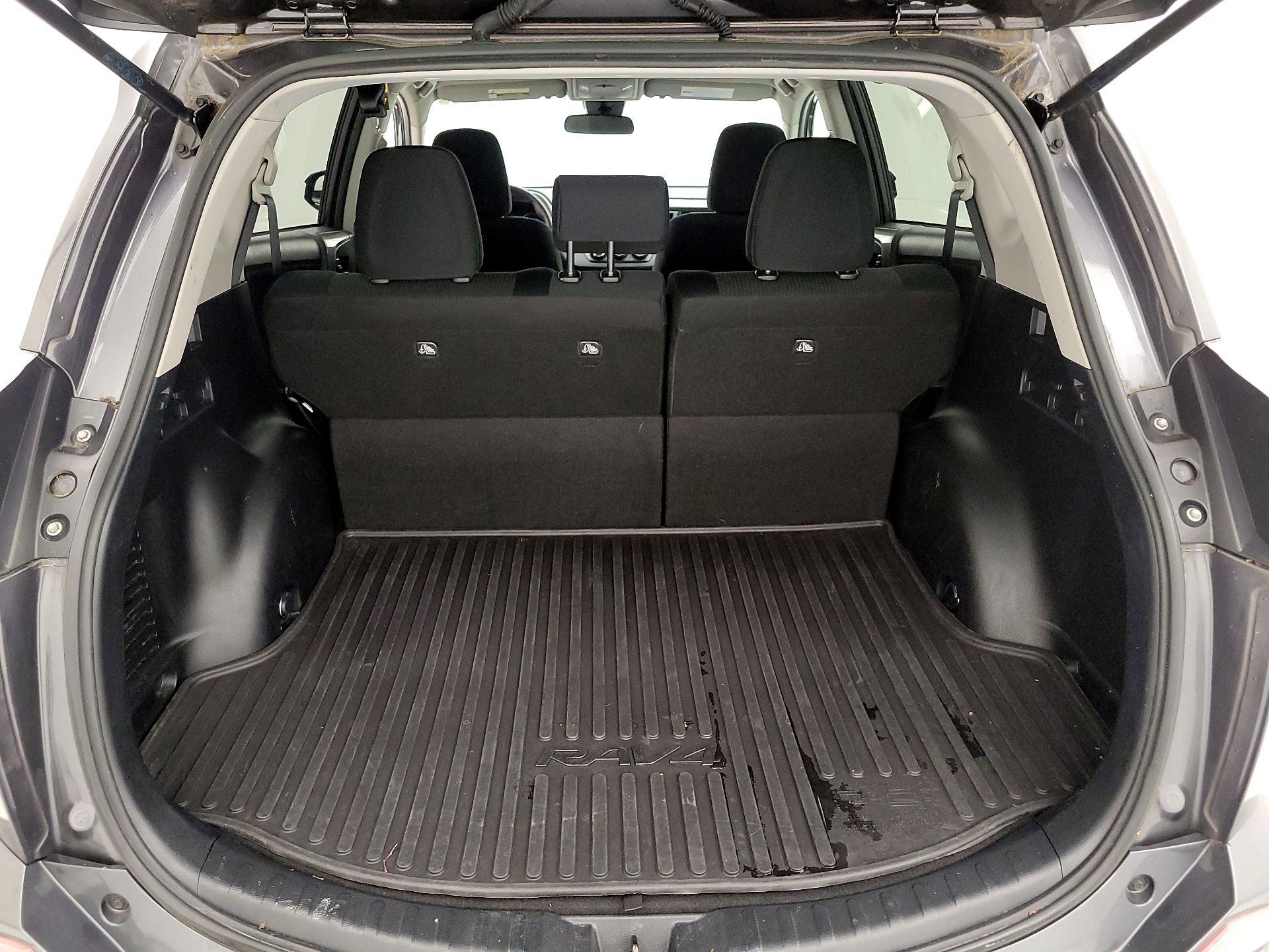 Thumbnail: 2017 Toyota RAV4 - 20
