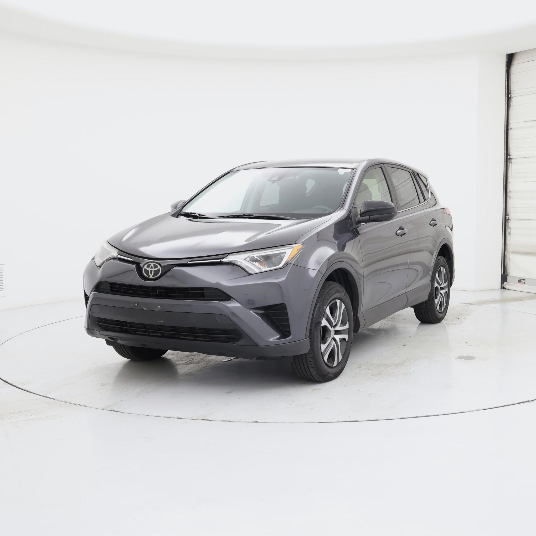 Thumbnail: 2017 Toyota RAV4 - 4