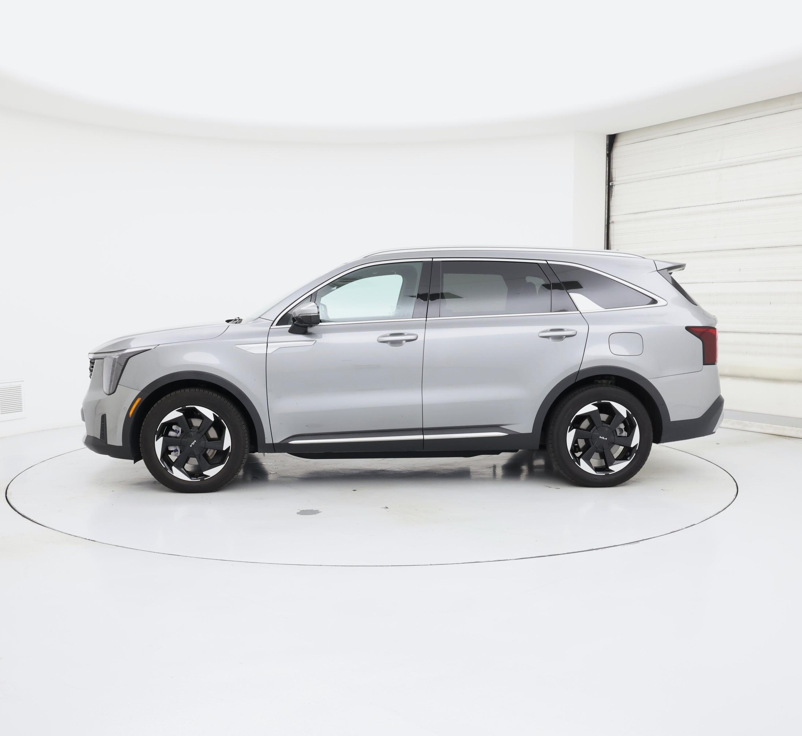 Thumbnail: 2025 Kia Sorento - 3