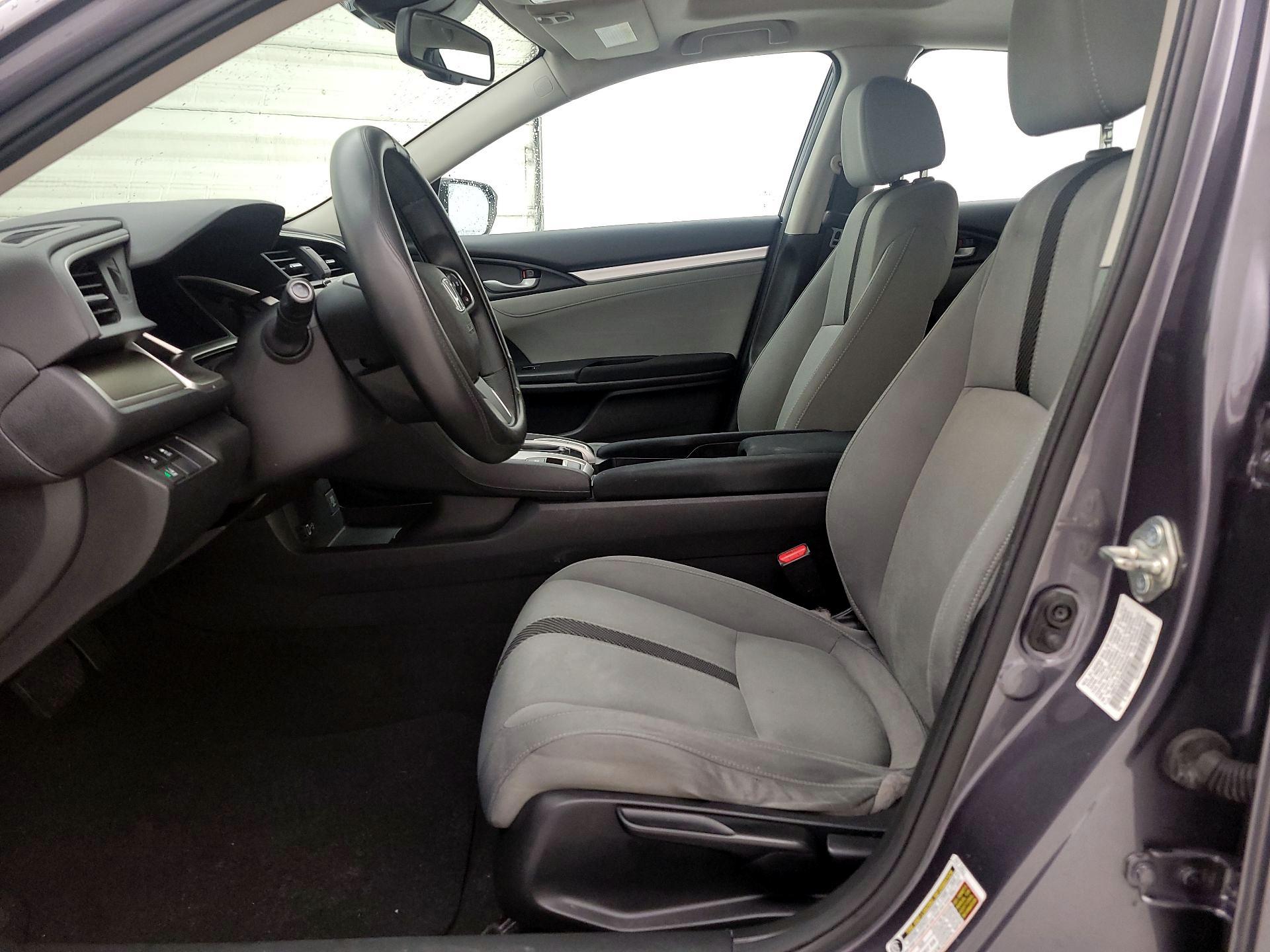 Thumbnail: 2016 Honda Civic - 11