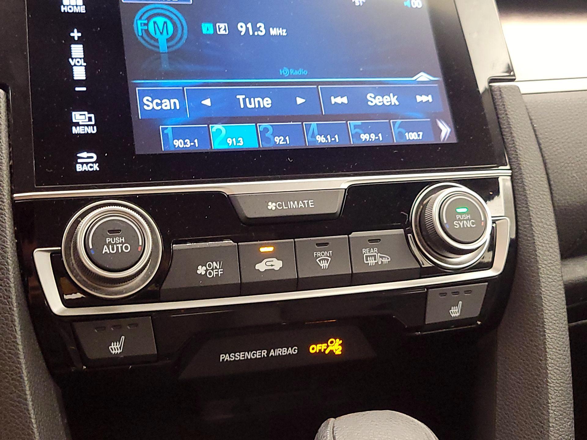 Thumbnail: 2016 Honda Civic - 16