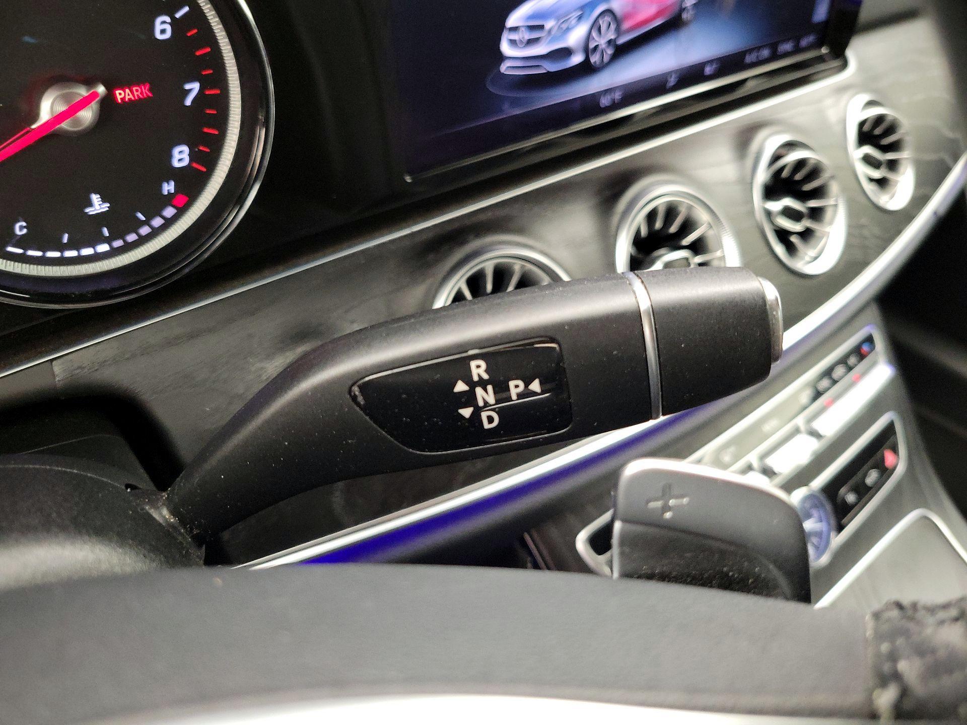 Thumbnail: 2018 Mercedes-Benz E-Class - 15