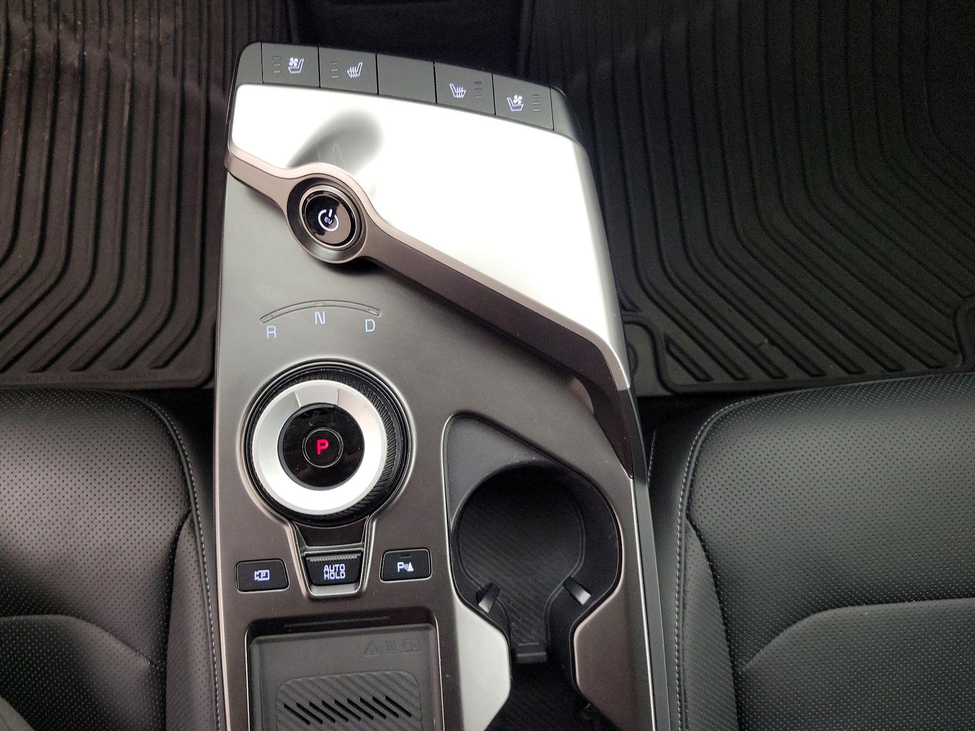 Thumbnail: 2023 Kia EV6 - 17