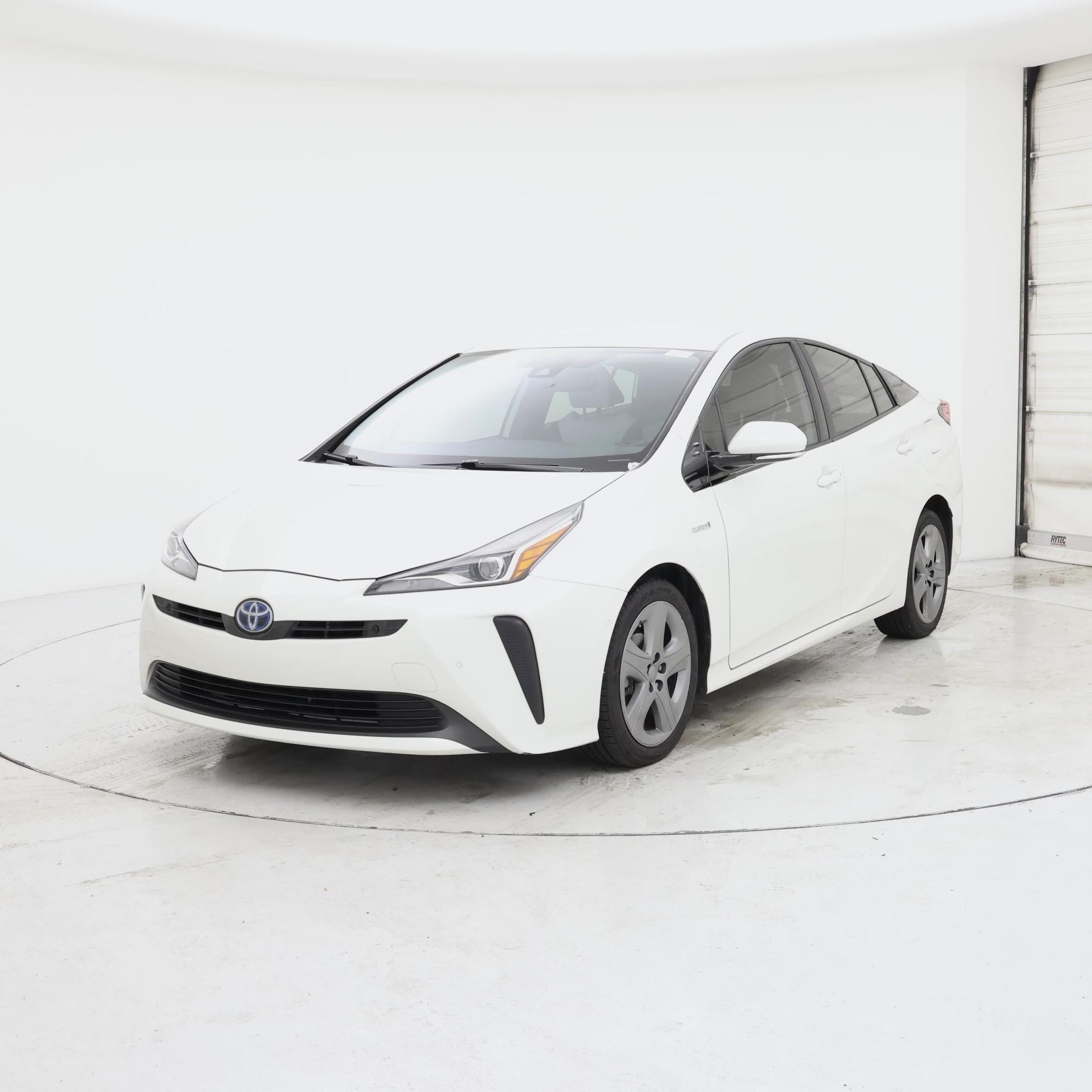 Thumbnail: 2020 Toyota Prius - 4