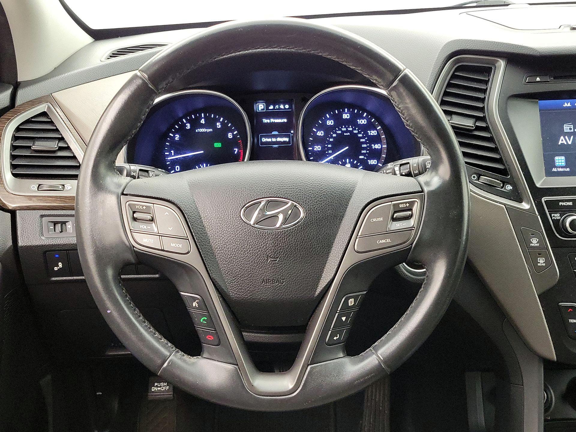 Thumbnail: 2017 Hyundai Santa Fe - 10