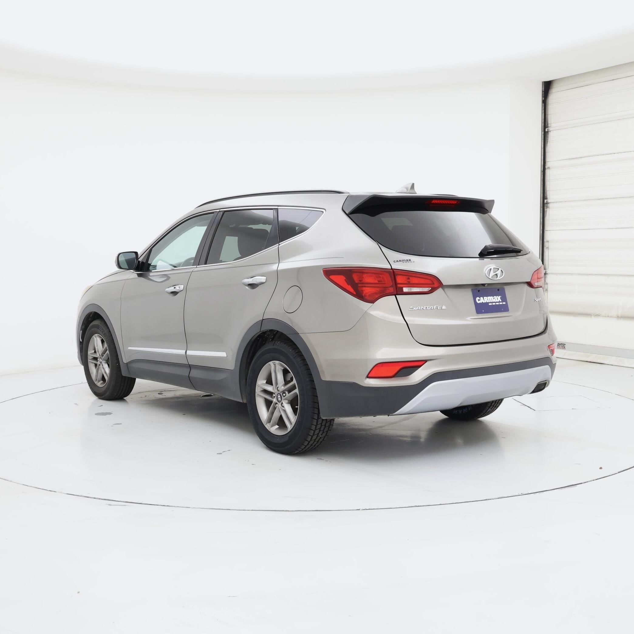 Thumbnail: 2017 Hyundai Santa Fe - 2