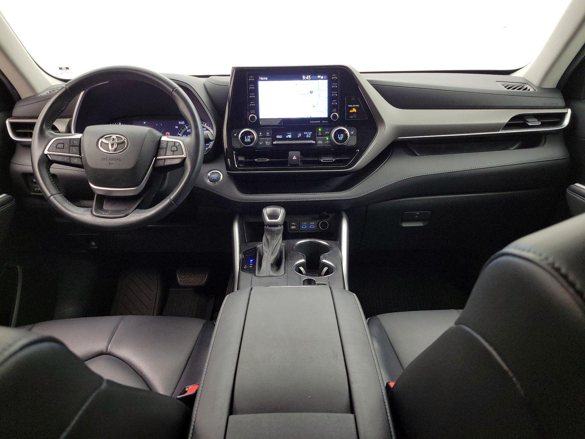 Thumbnail: 2022 Toyota Highlander - 9