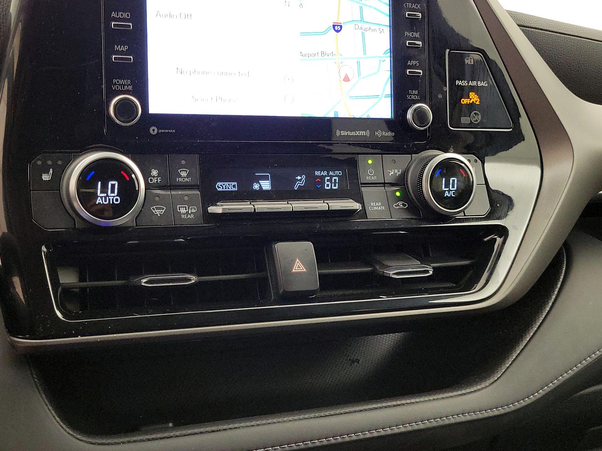 Thumbnail: 2022 Toyota Highlander - 16