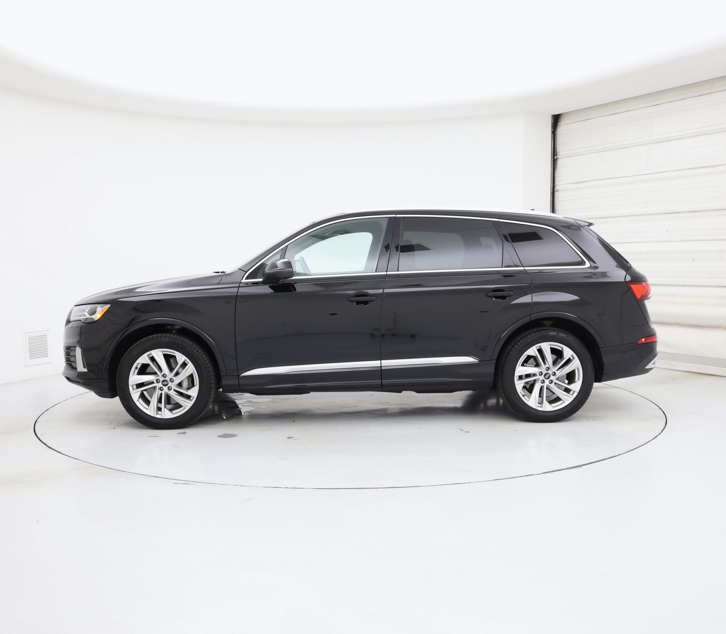 Thumbnail: 2021 Audi Q7 - 3