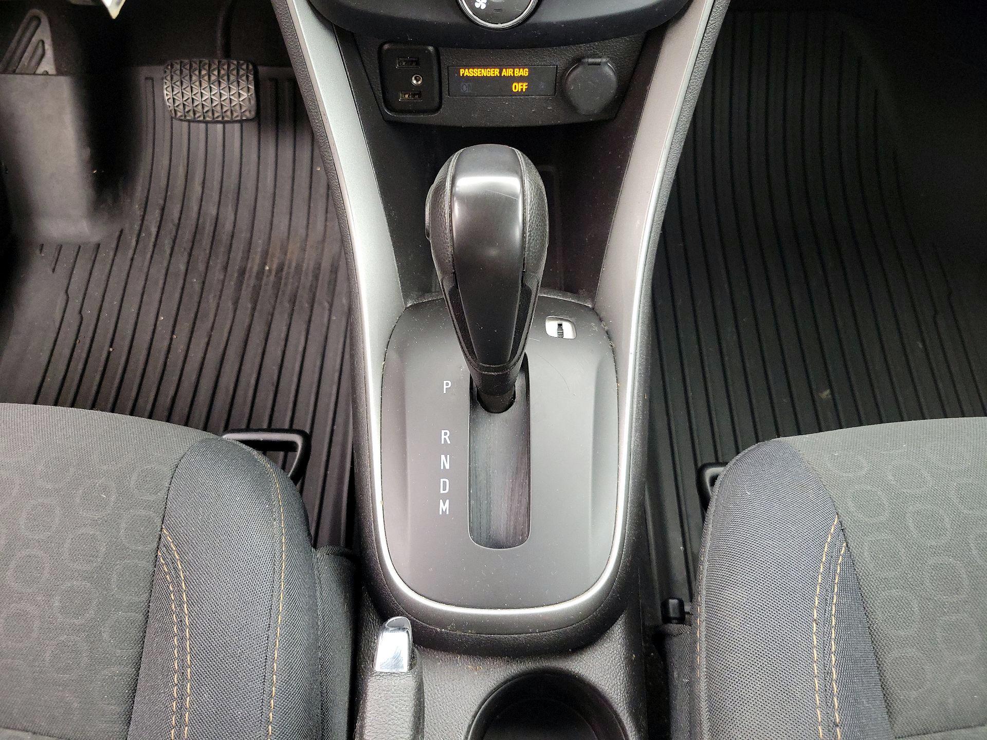 Thumbnail: 2019 Chevrolet Trax - 17