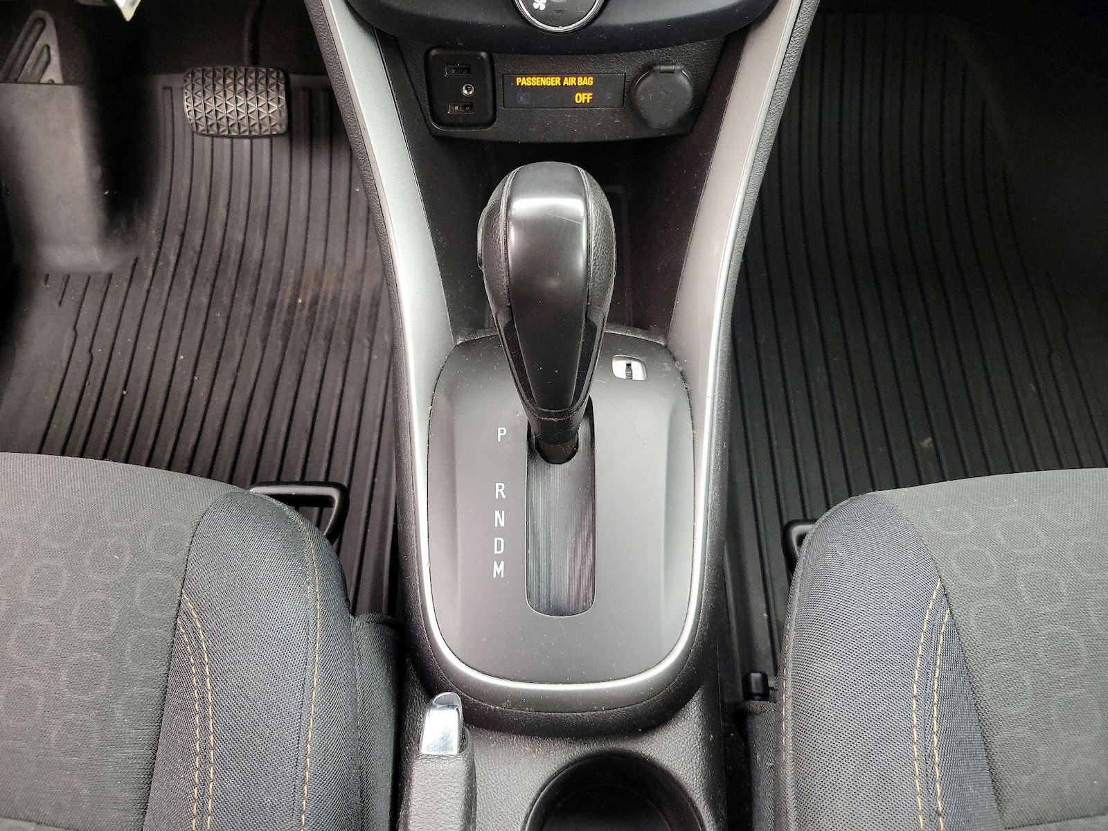 2019 Chevrolet Trax LS - Photo 18