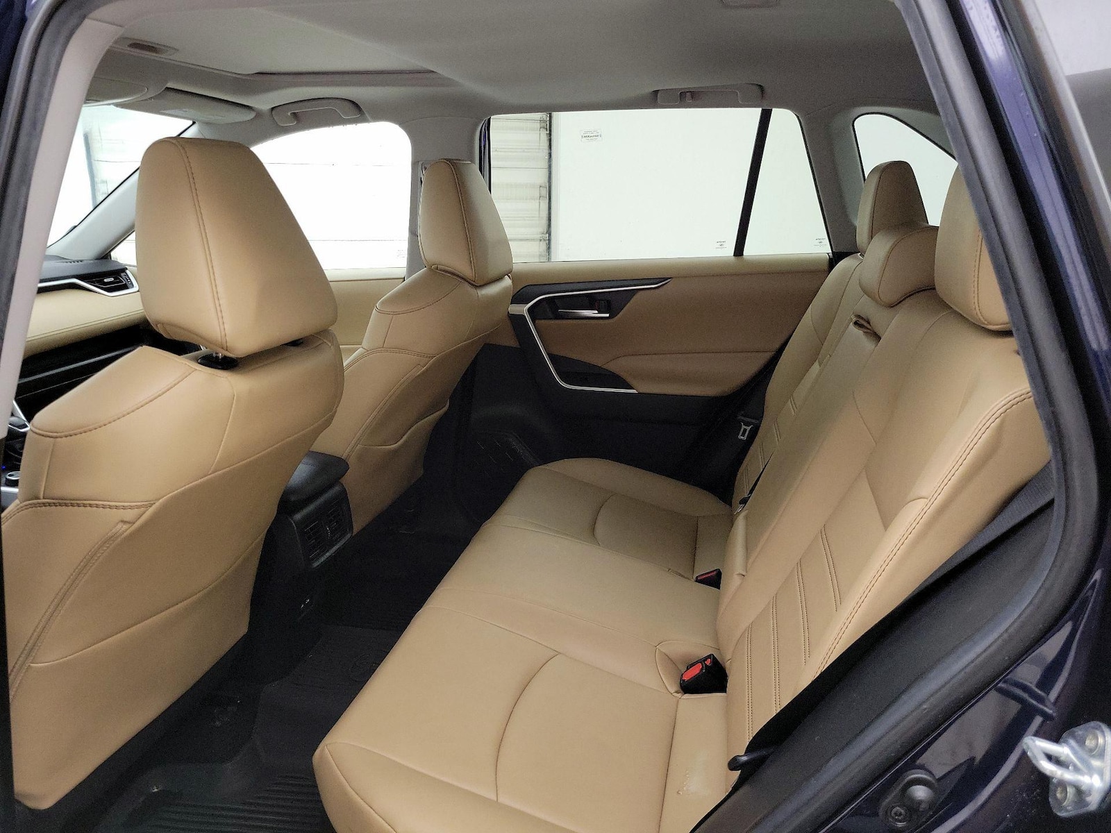 2021 Toyota RAV4 XLE Premium - Photo 21
