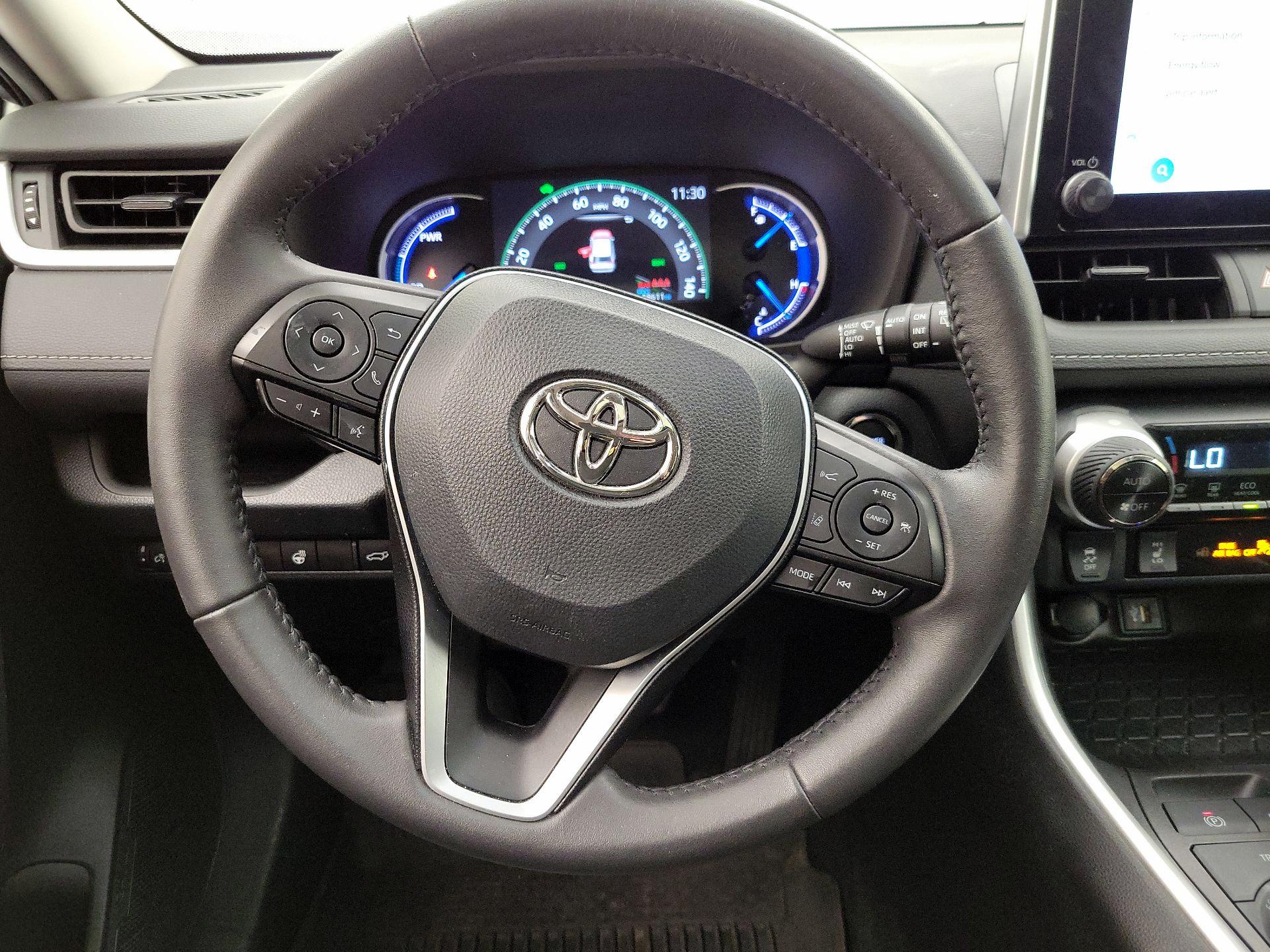 Thumbnail: 2023 Toyota RAV4 - 10