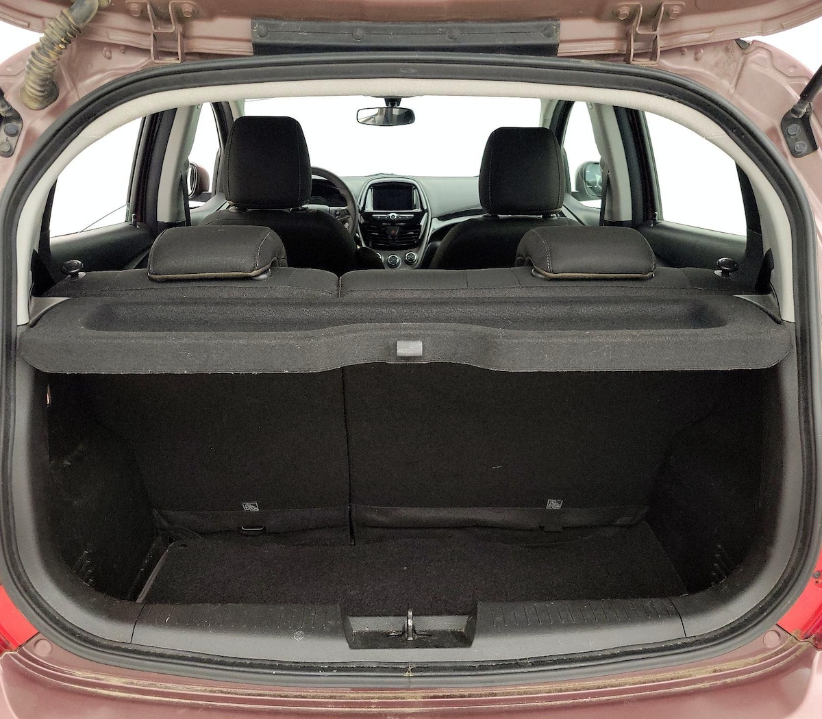 Trunk/Cargo (Seats Up)