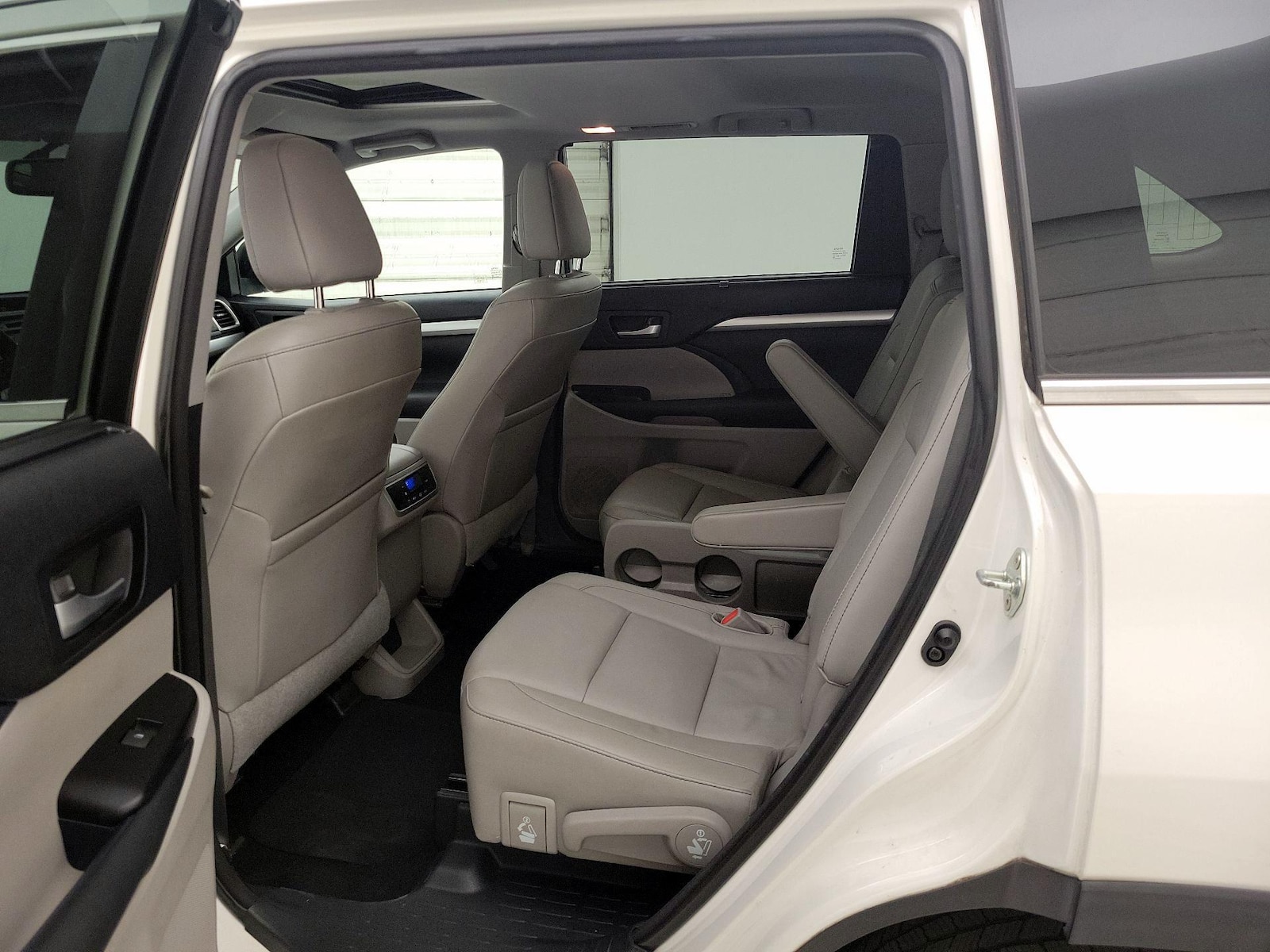 Rear Air Conditioning