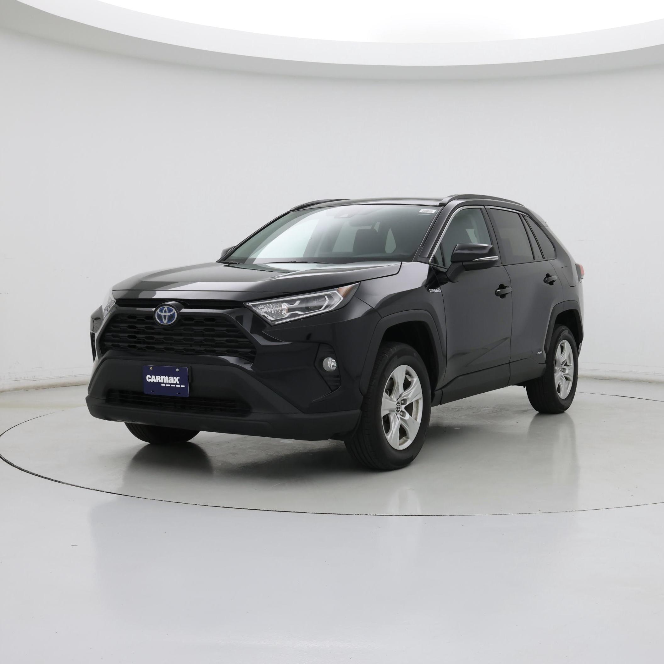 Thumbnail: 2021 Toyota RAV4 - 4