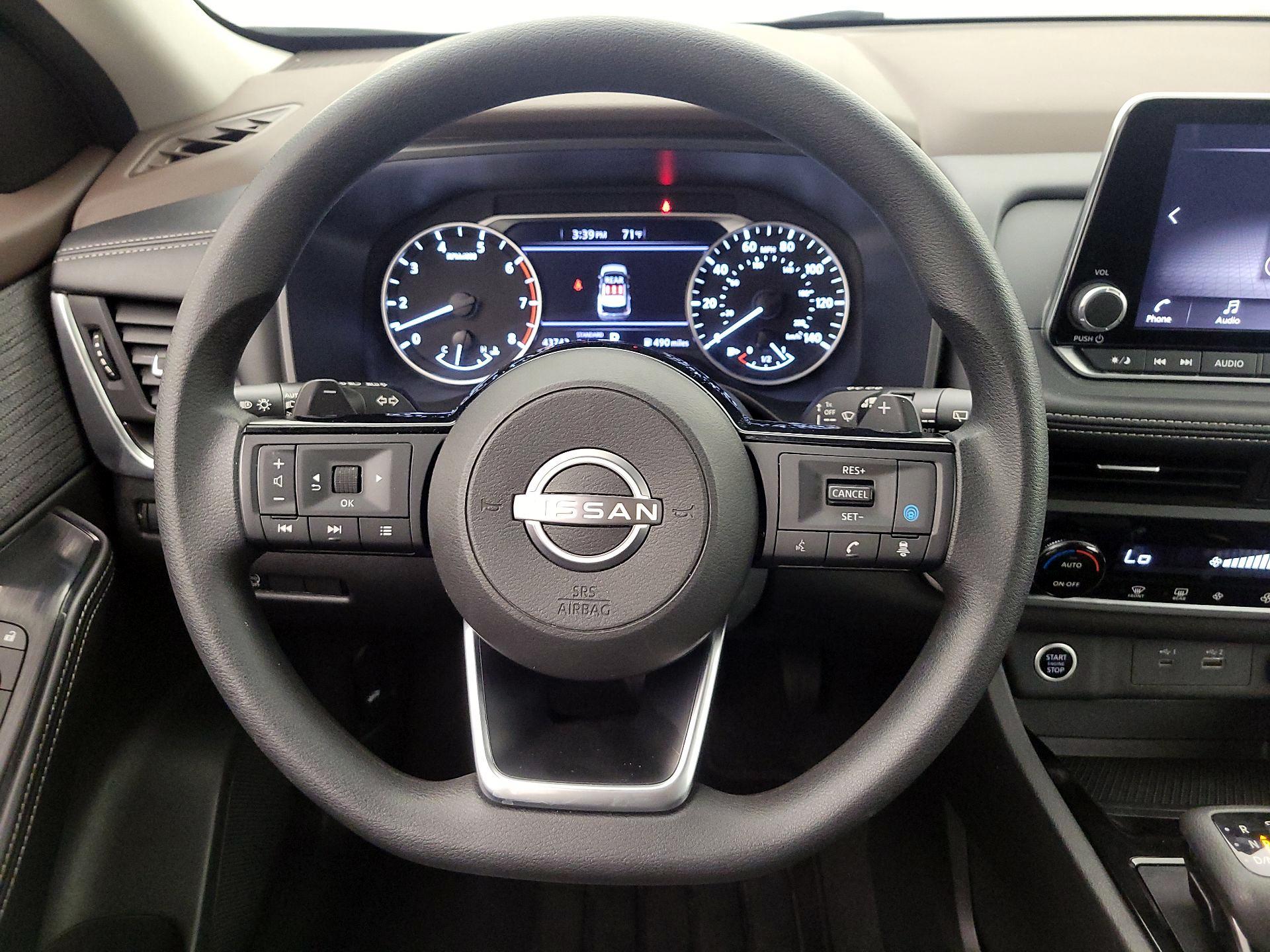 Thumbnail: 2023 Nissan Rogue - 10