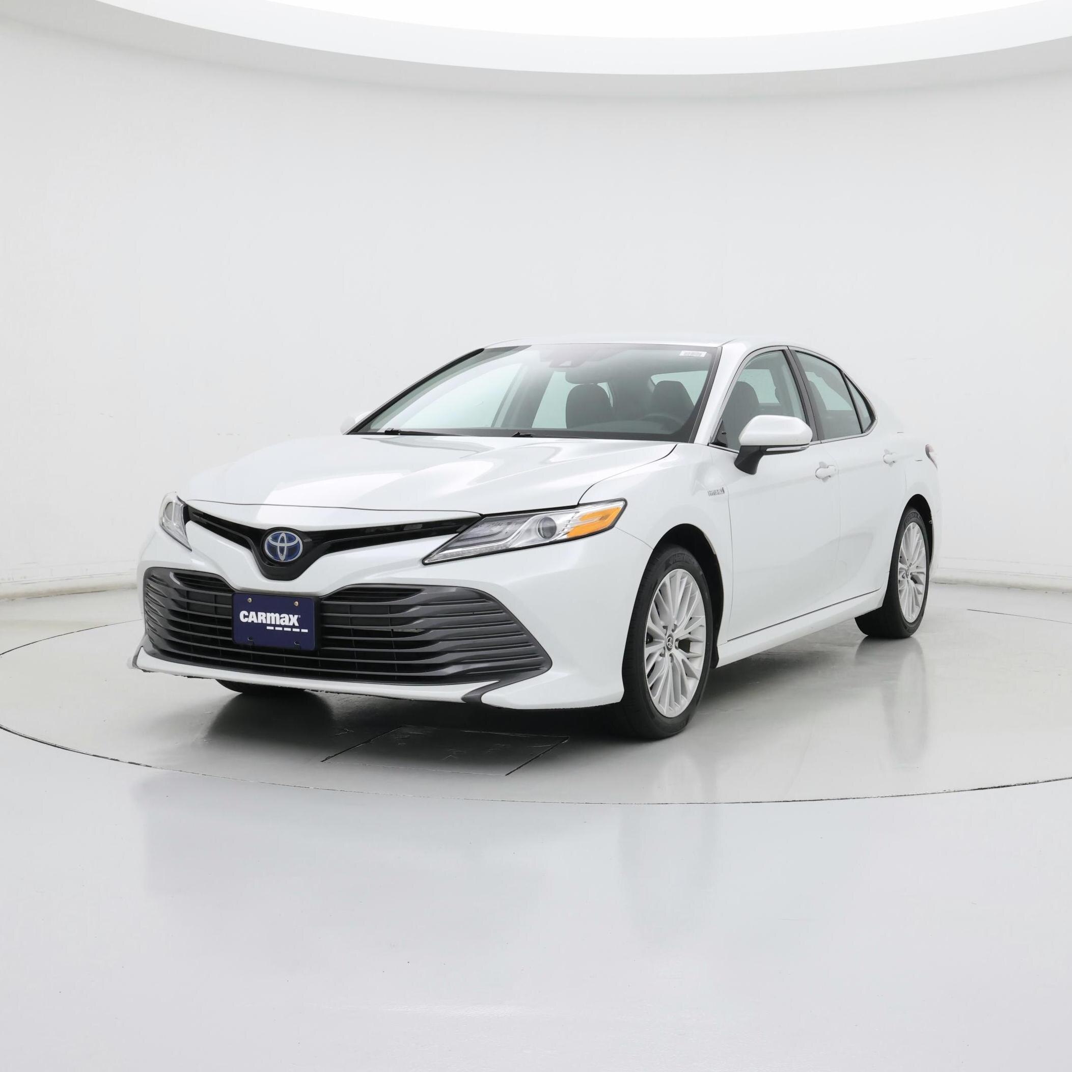 Thumbnail: 2020 Toyota Camry - 4
