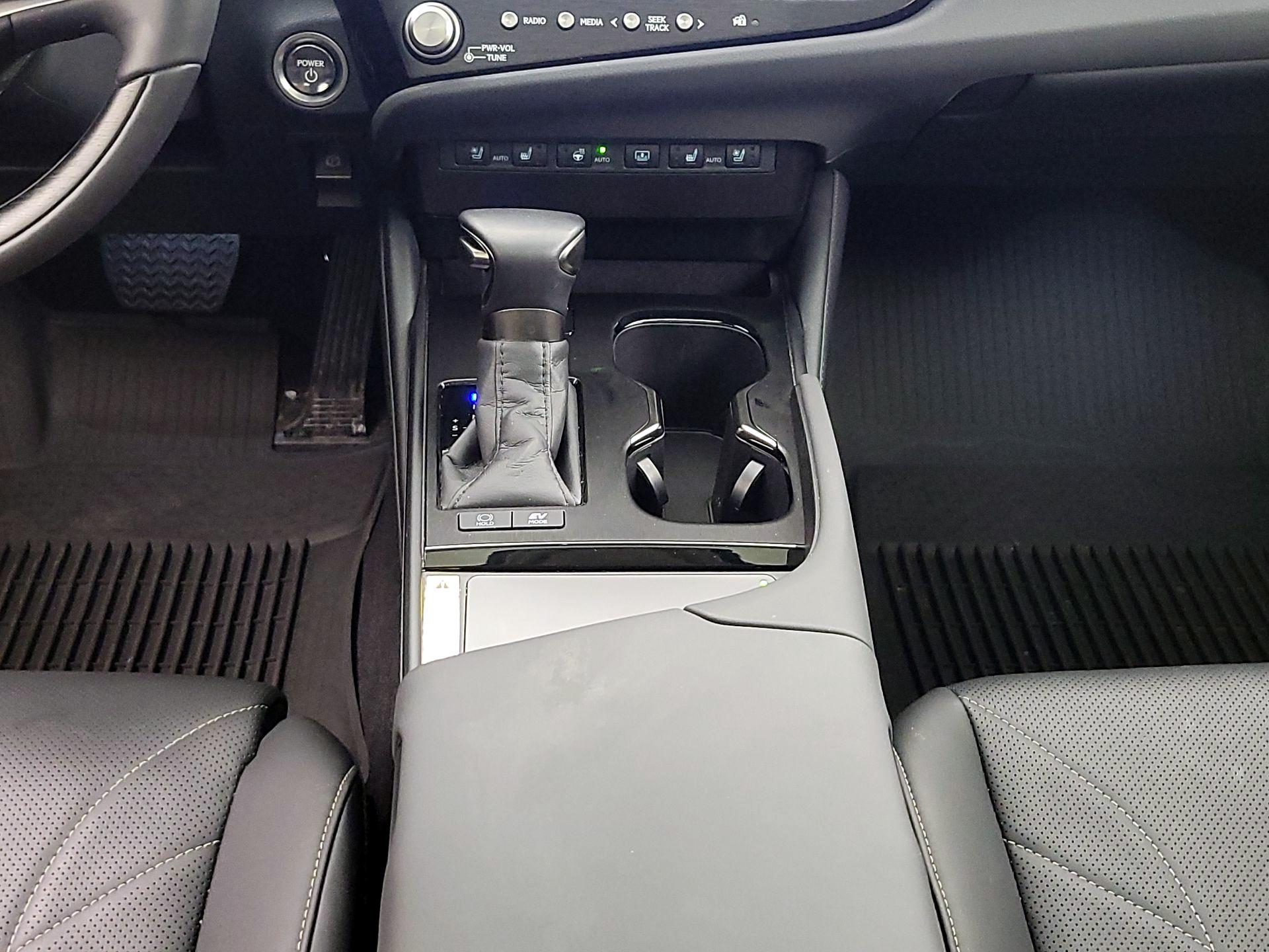 Thumbnail: 2023 Lexus ES - 18