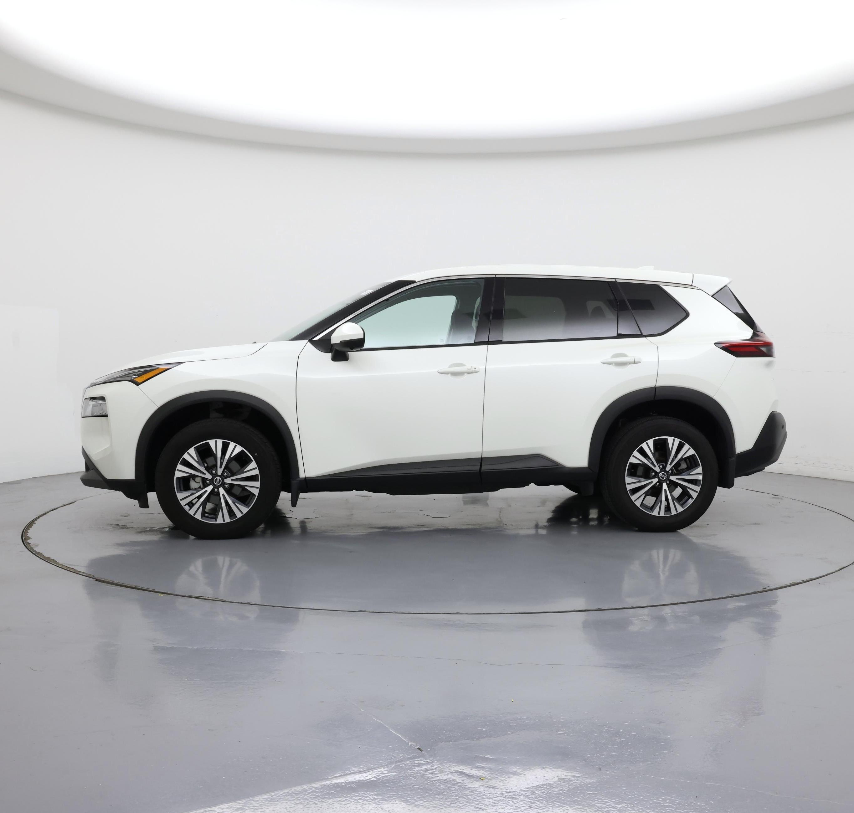 Thumbnail: 2021 Nissan Rogue - 3