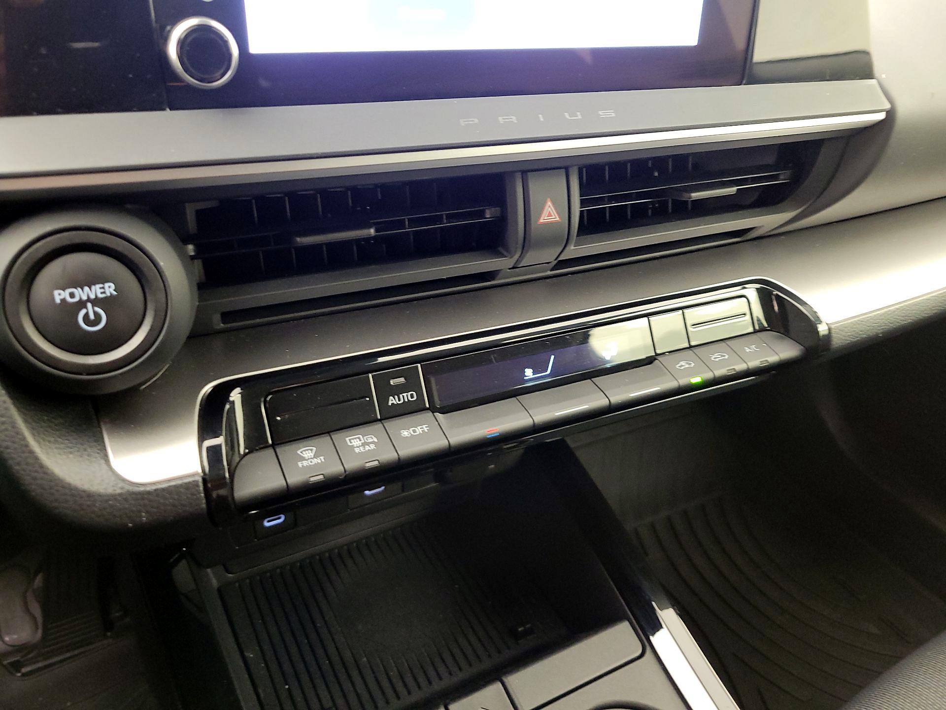 Thumbnail: 2023 Toyota Prius - 17