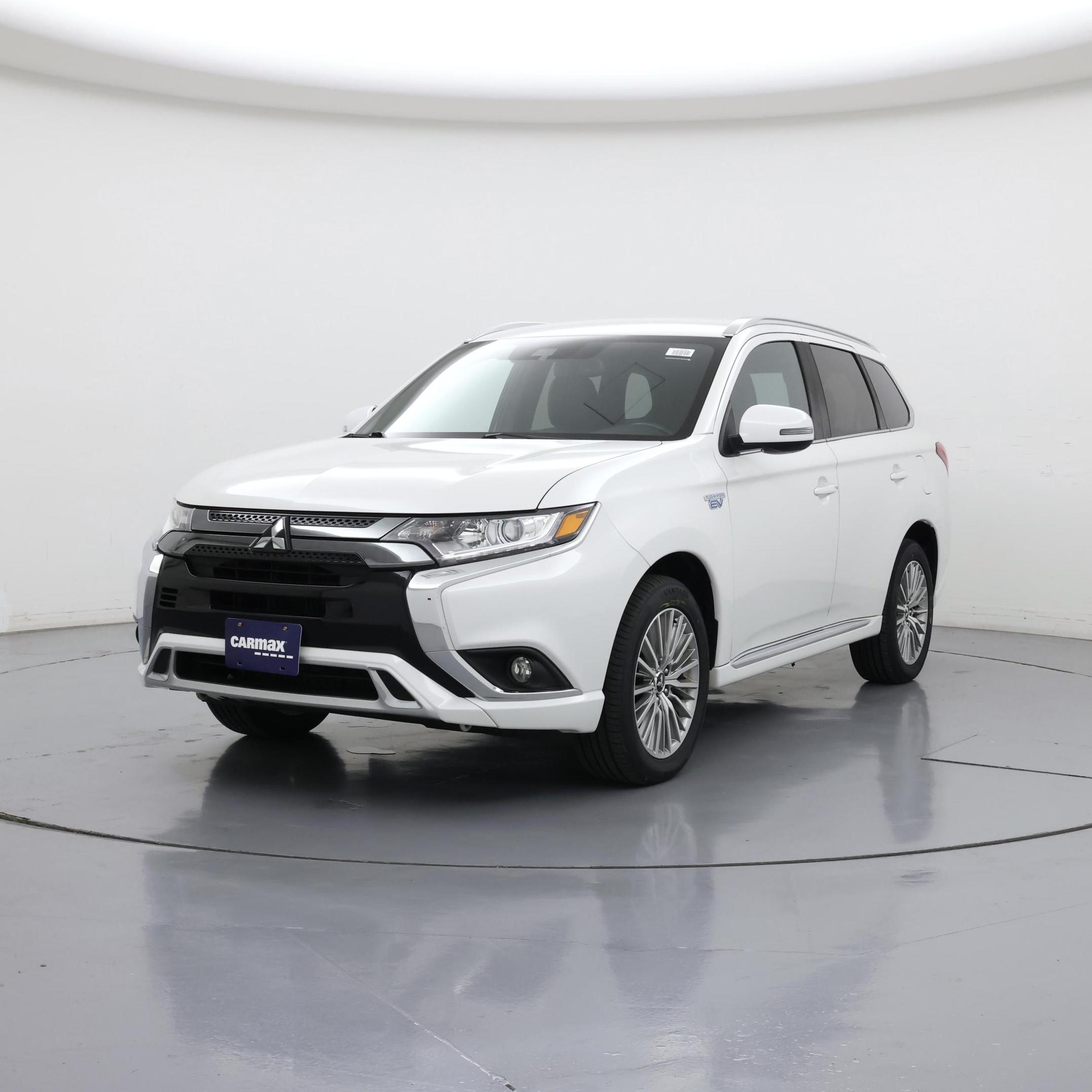 Thumbnail: 2020 Mitsubishi Outlander - 4