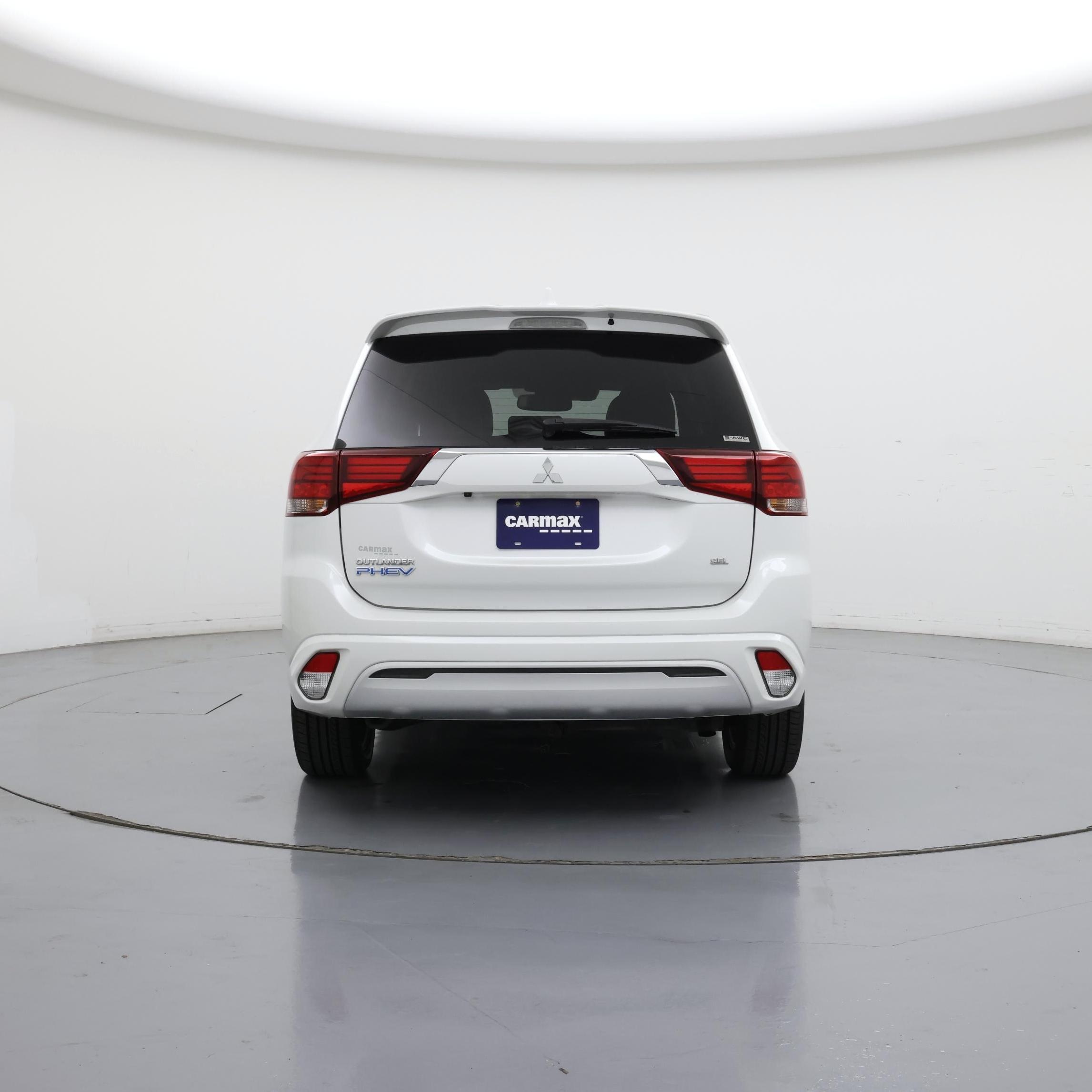 Thumbnail: 2020 Mitsubishi Outlander - 6
