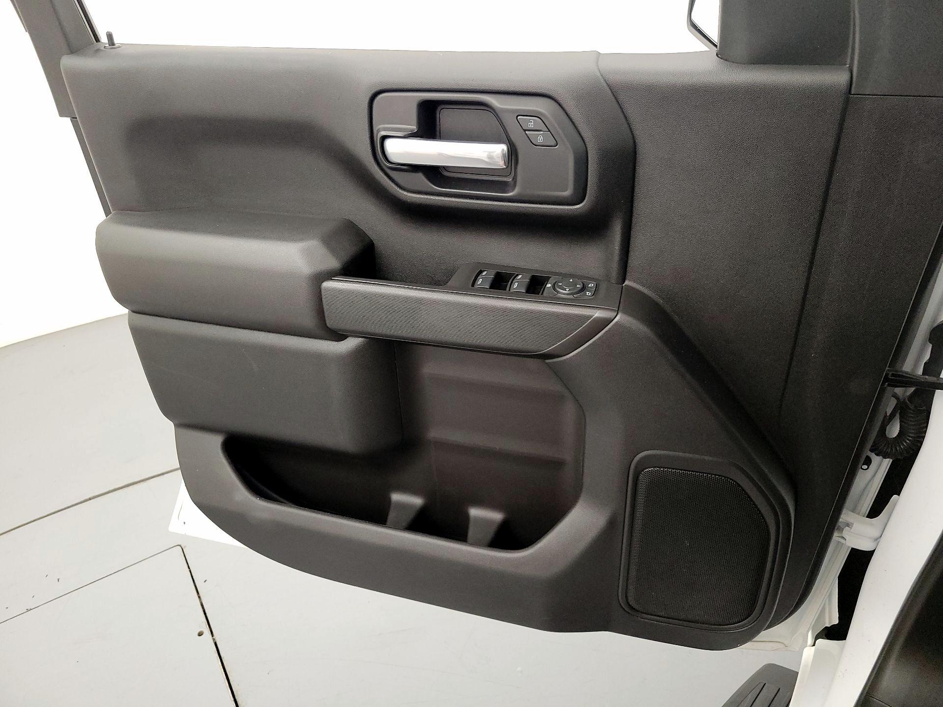 Thumbnail: 2021 Chevrolet Silverado 1500 - 12