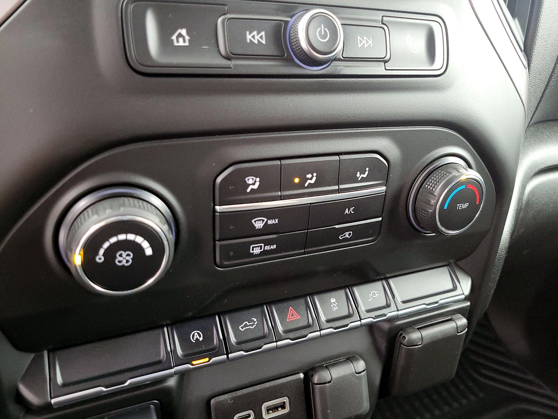 Thumbnail: 2021 Chevrolet Silverado 1500 - 16