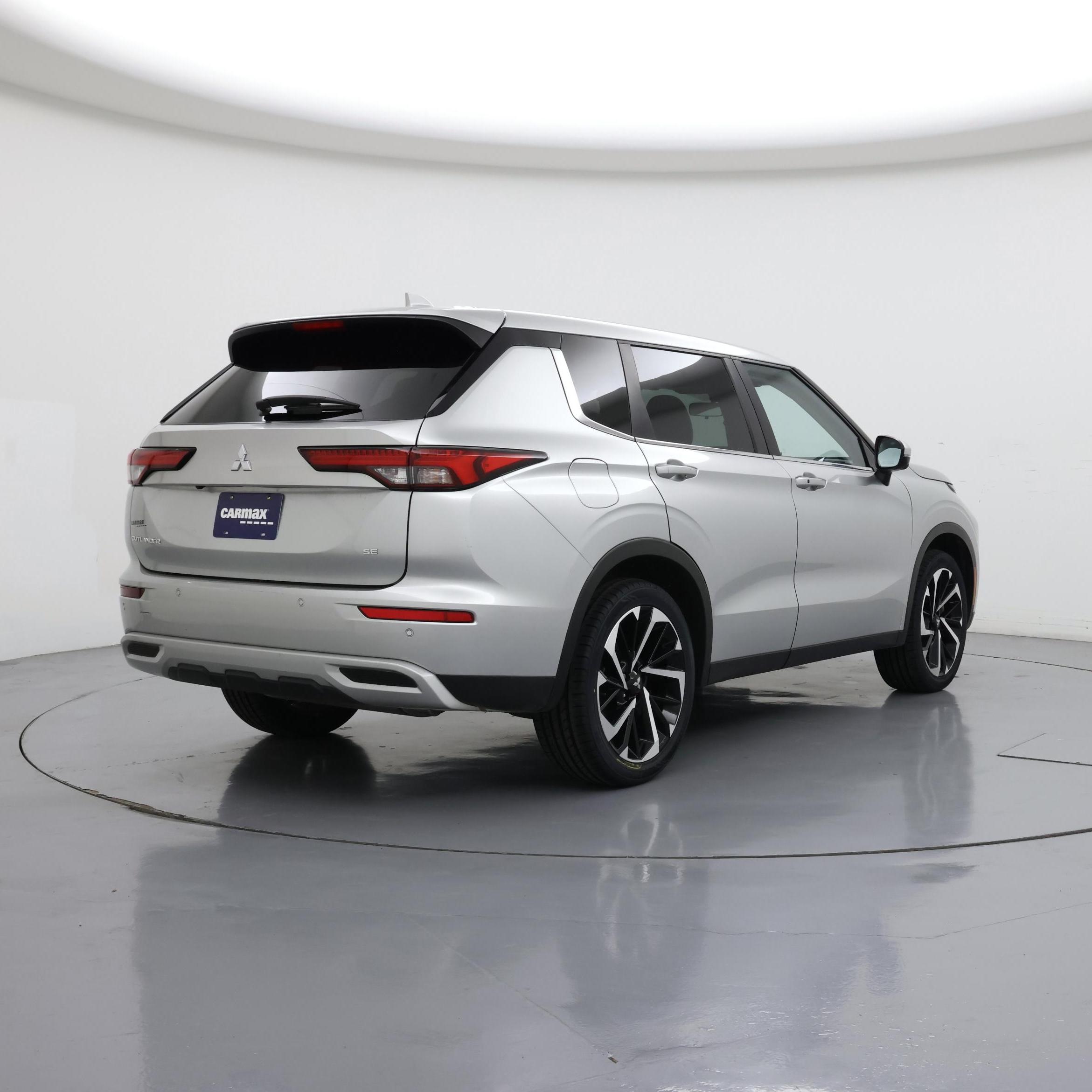 Thumbnail: 2022 Mitsubishi Outlander - 8