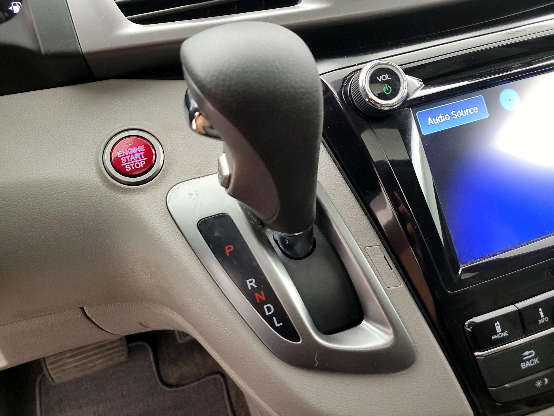 Thumbnail: 2014 Honda Odyssey - 17