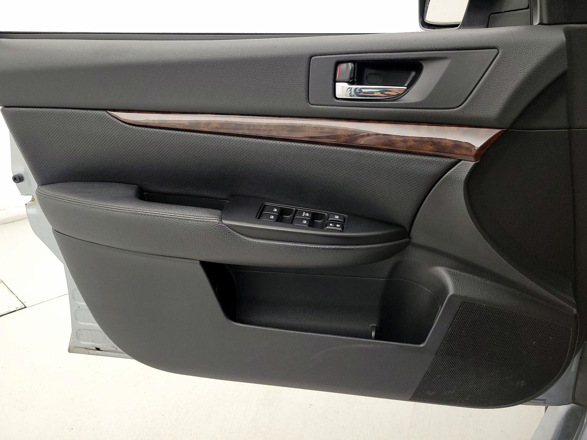 Thumbnail: 2014 Subaru Legacy - 12