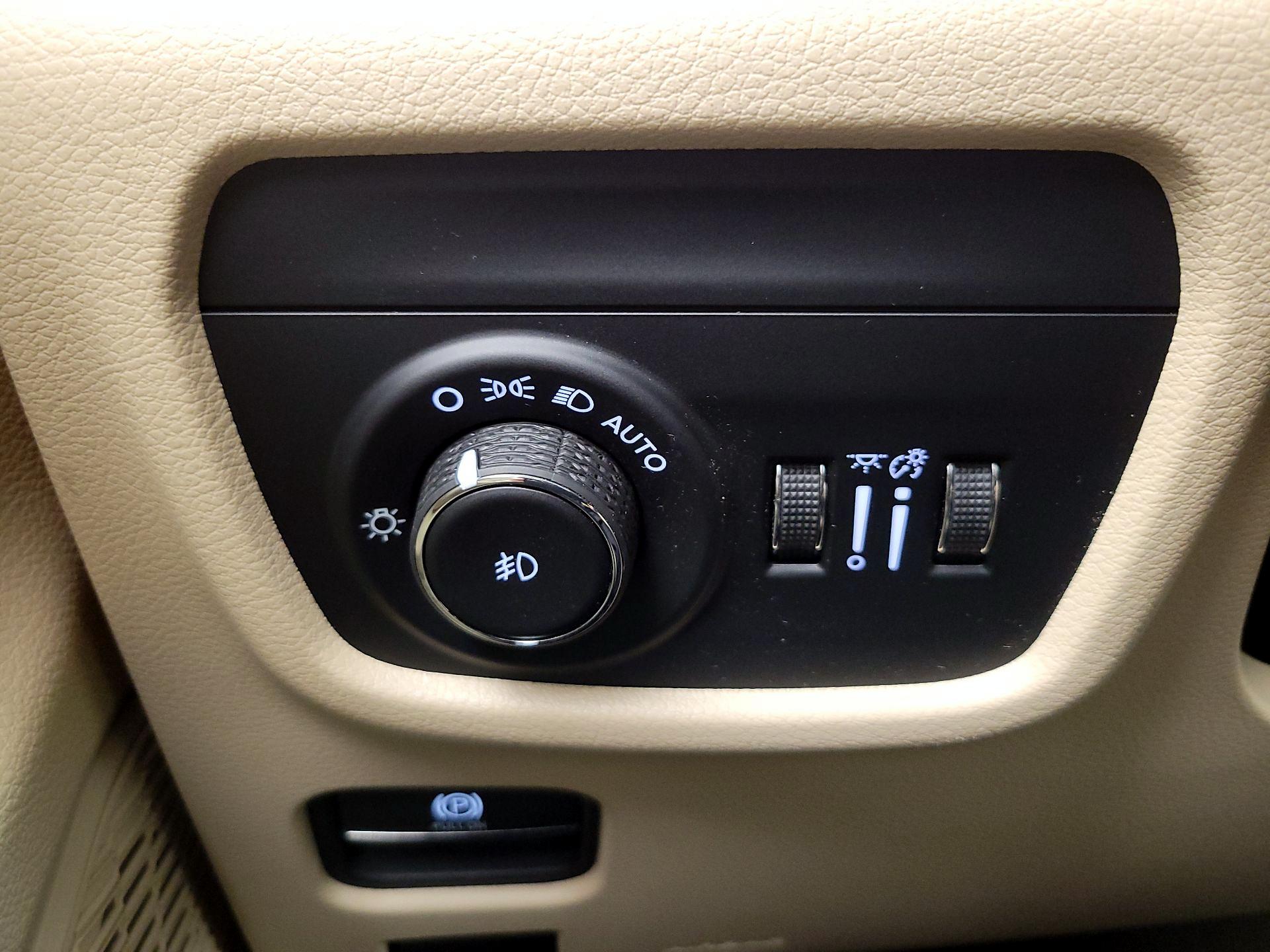 Thumbnail: 2024 Jeep Grand Cherokee - 13