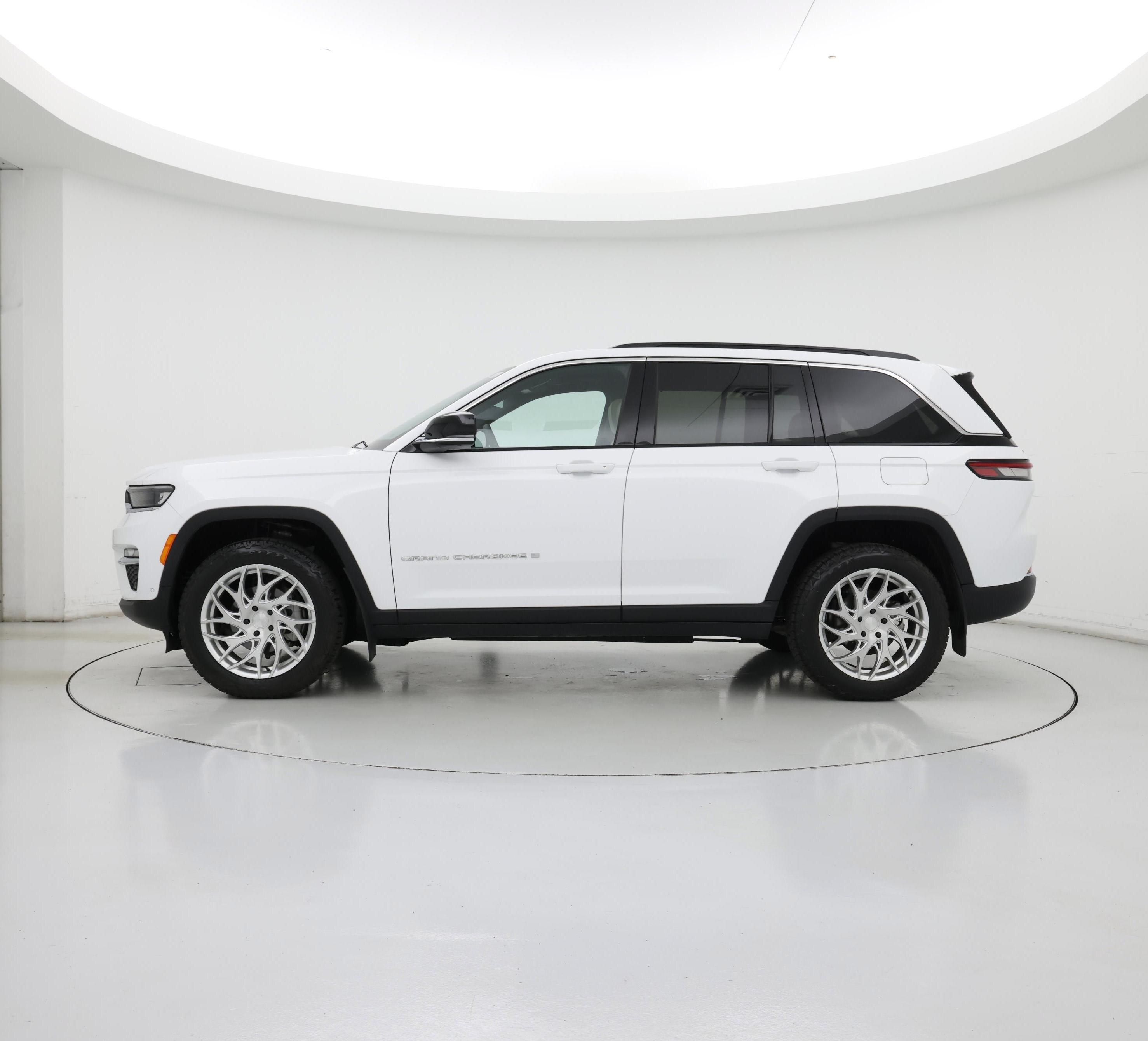 Thumbnail: 2024 Jeep Grand Cherokee - 3