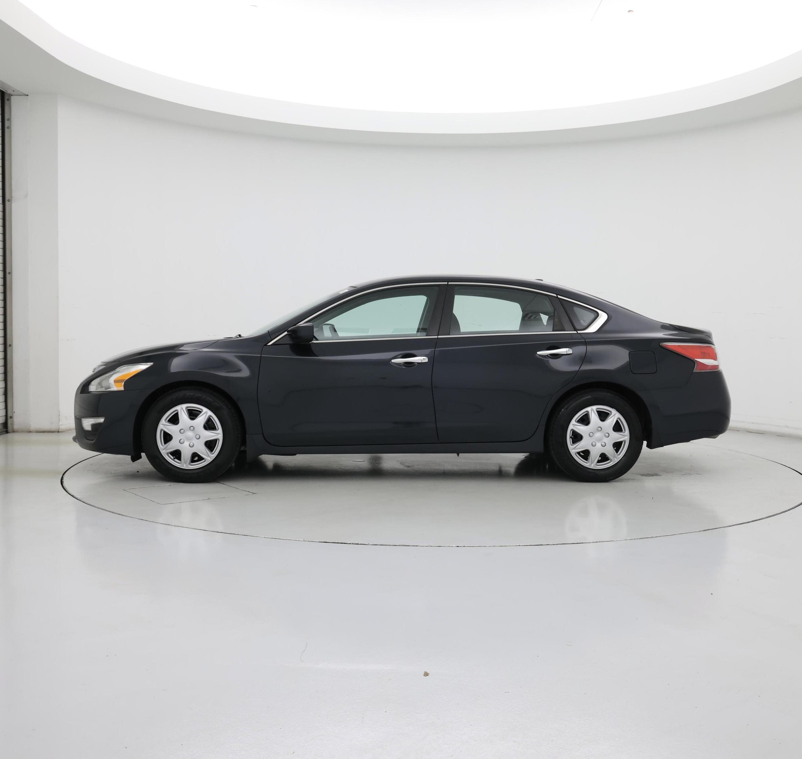 Thumbnail: 2014 Nissan Altima - 3