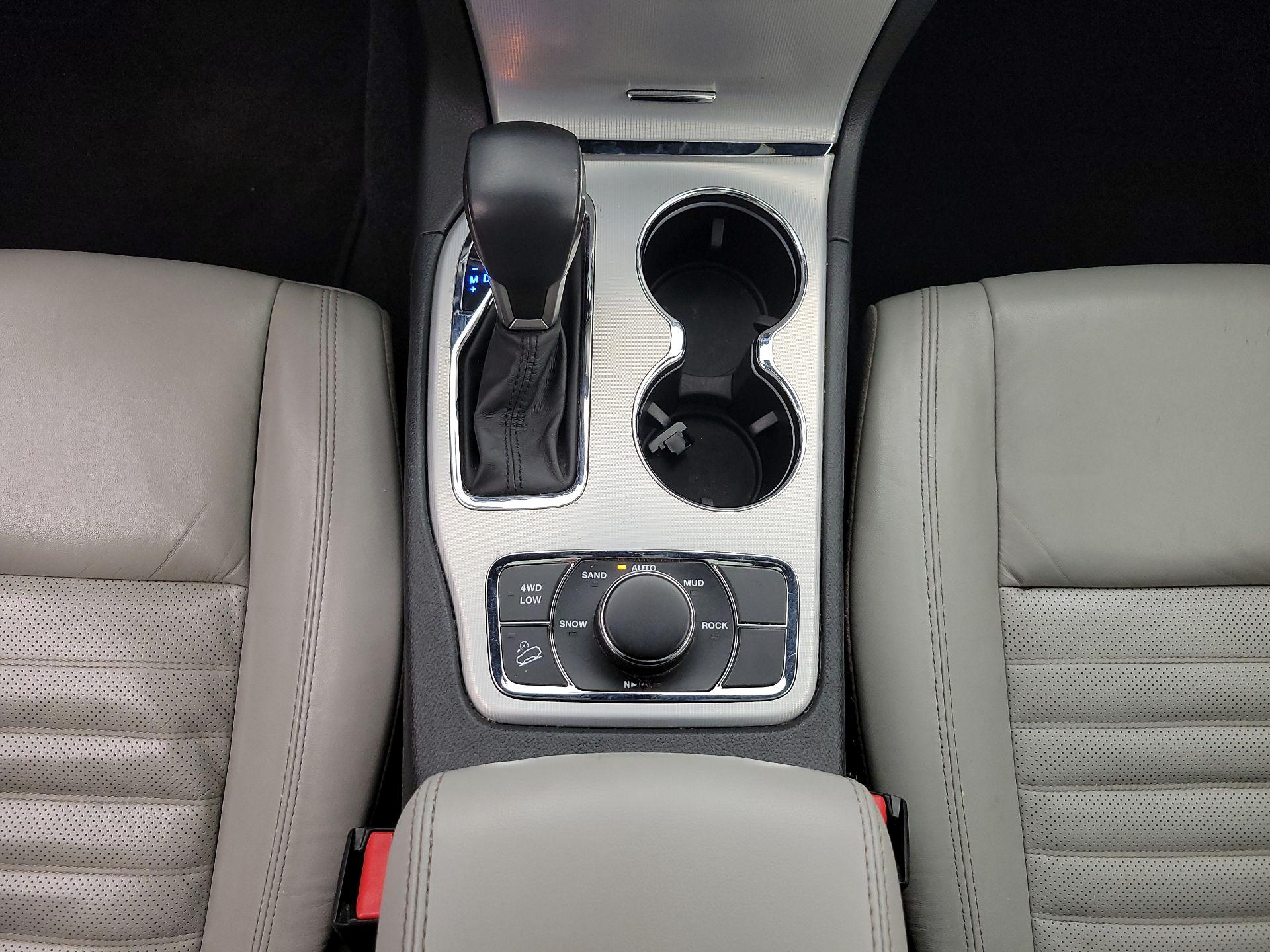 Thumbnail: 2018 Jeep Grand Cherokee - 18