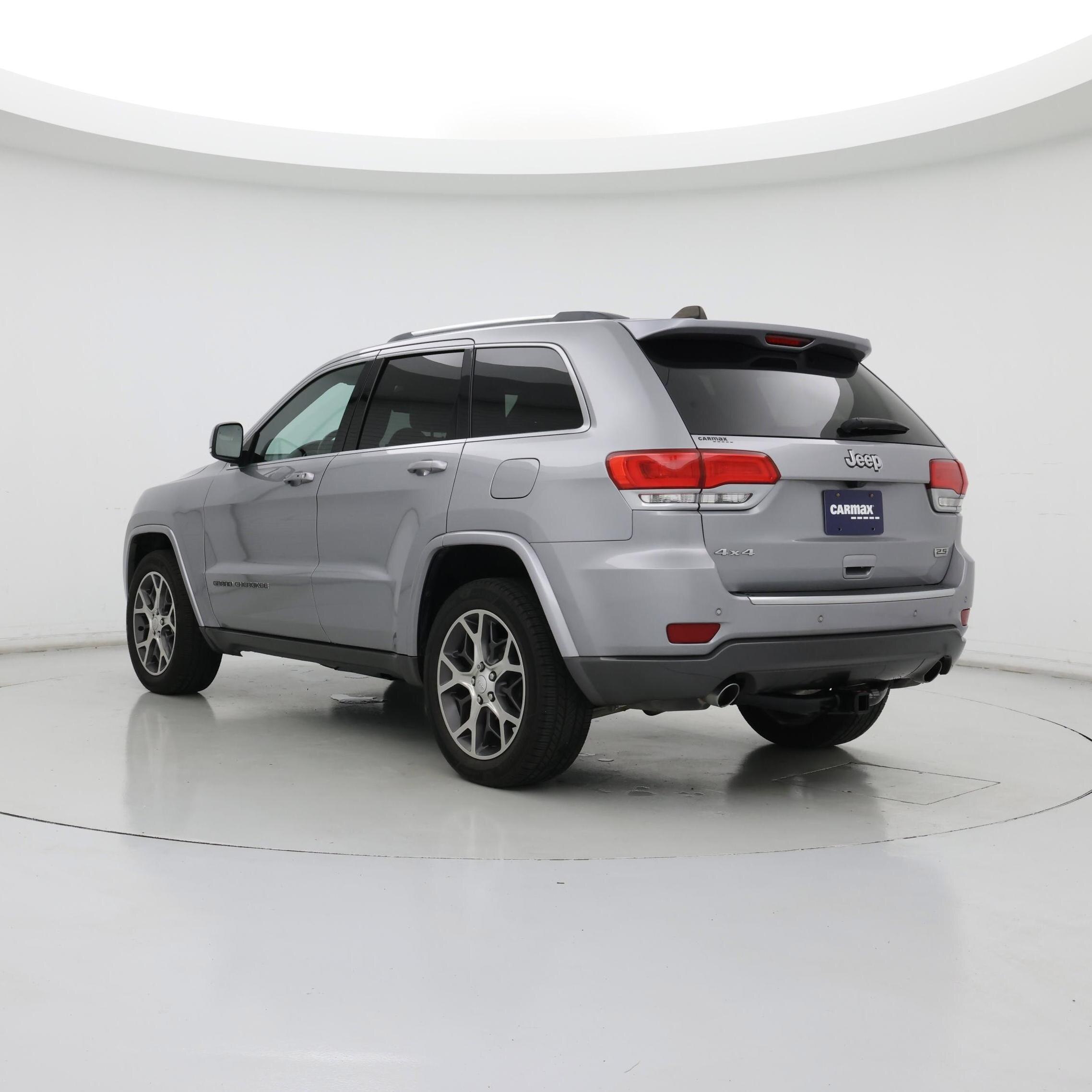 Thumbnail: 2018 Jeep Grand Cherokee - 2