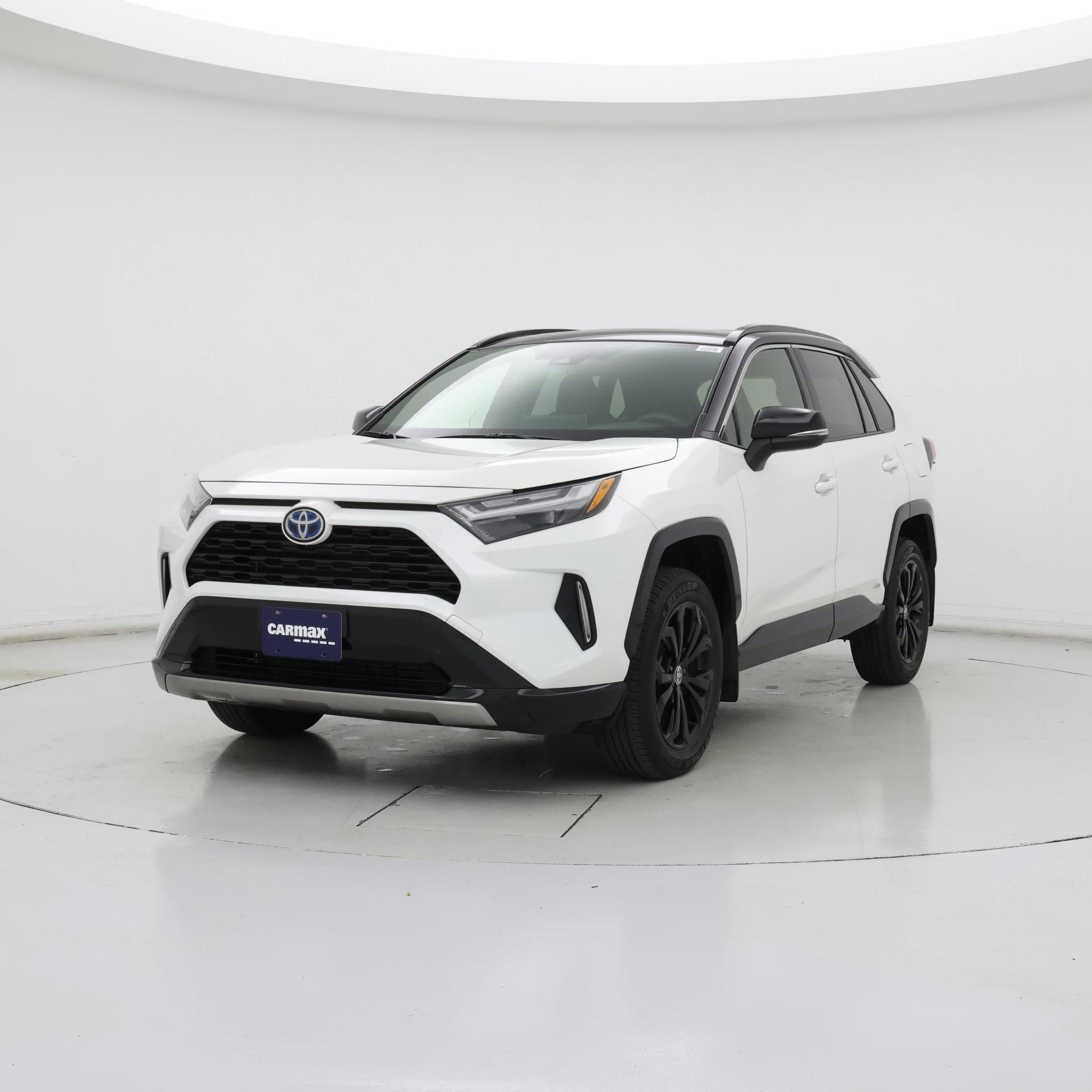 Thumbnail: 2022 Toyota RAV4 - 4