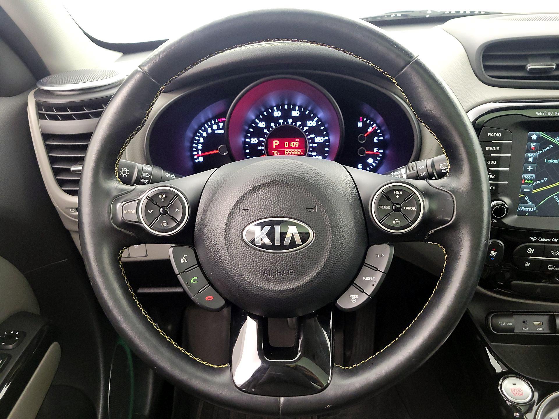 Thumbnail: 2016 Kia Soul - 10