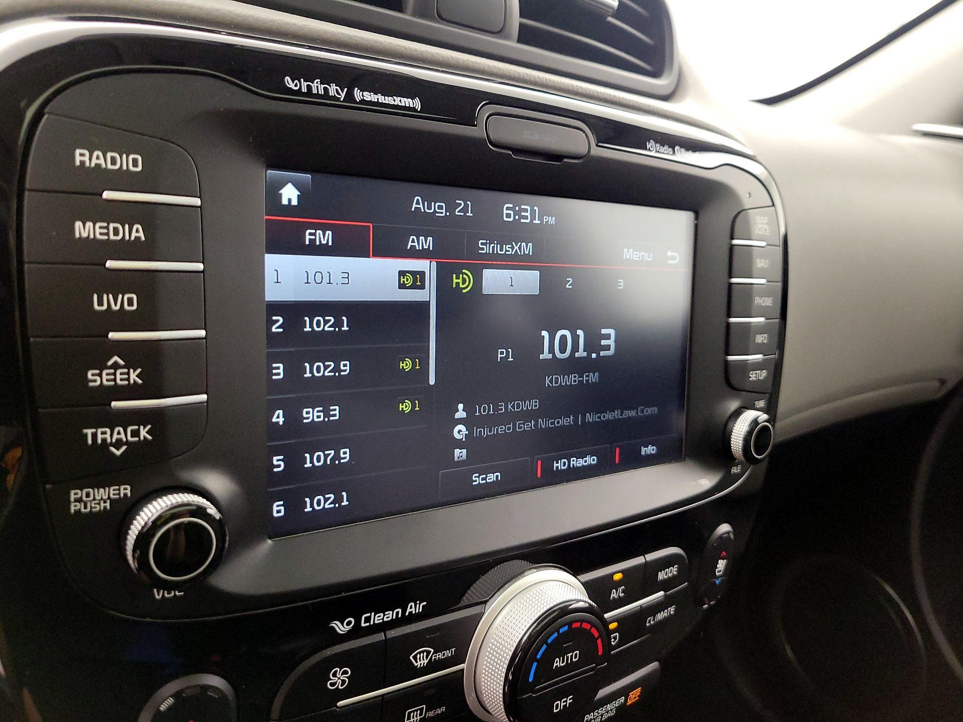 Thumbnail: 2016 Kia Soul - 16