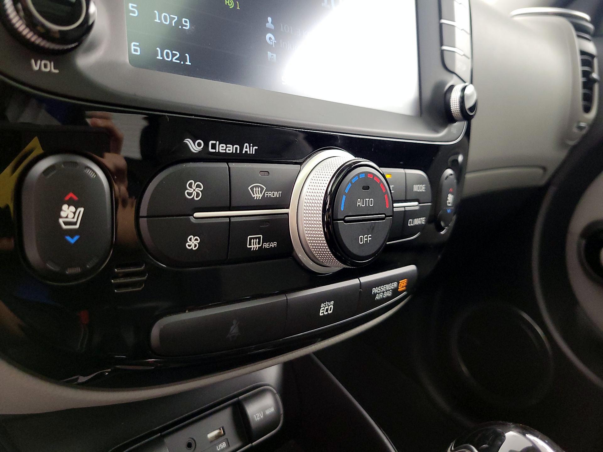 Thumbnail: 2016 Kia Soul - 17